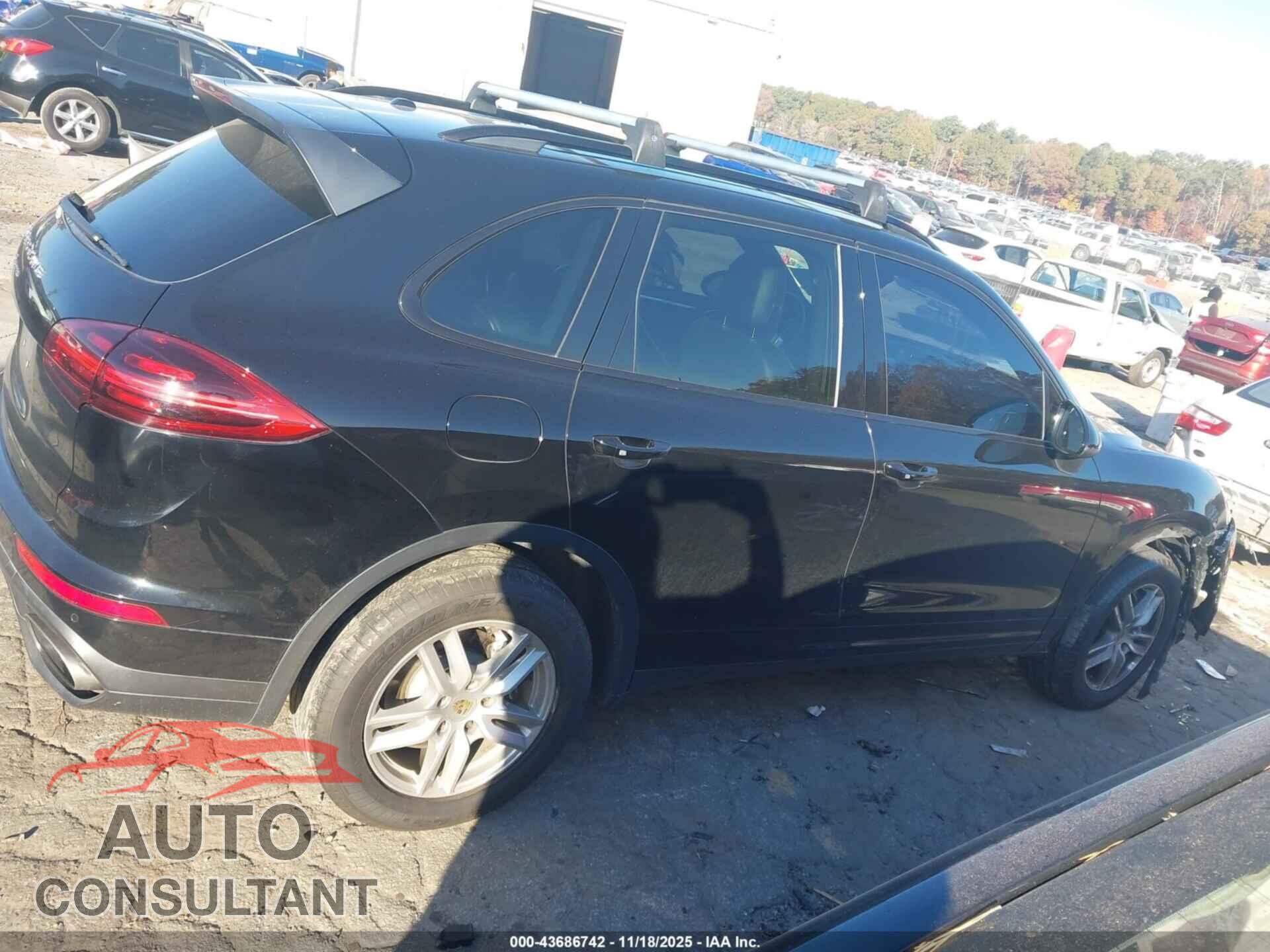 PORSCHE CAYENNE 2016 - WP1AA2A28GKA37999