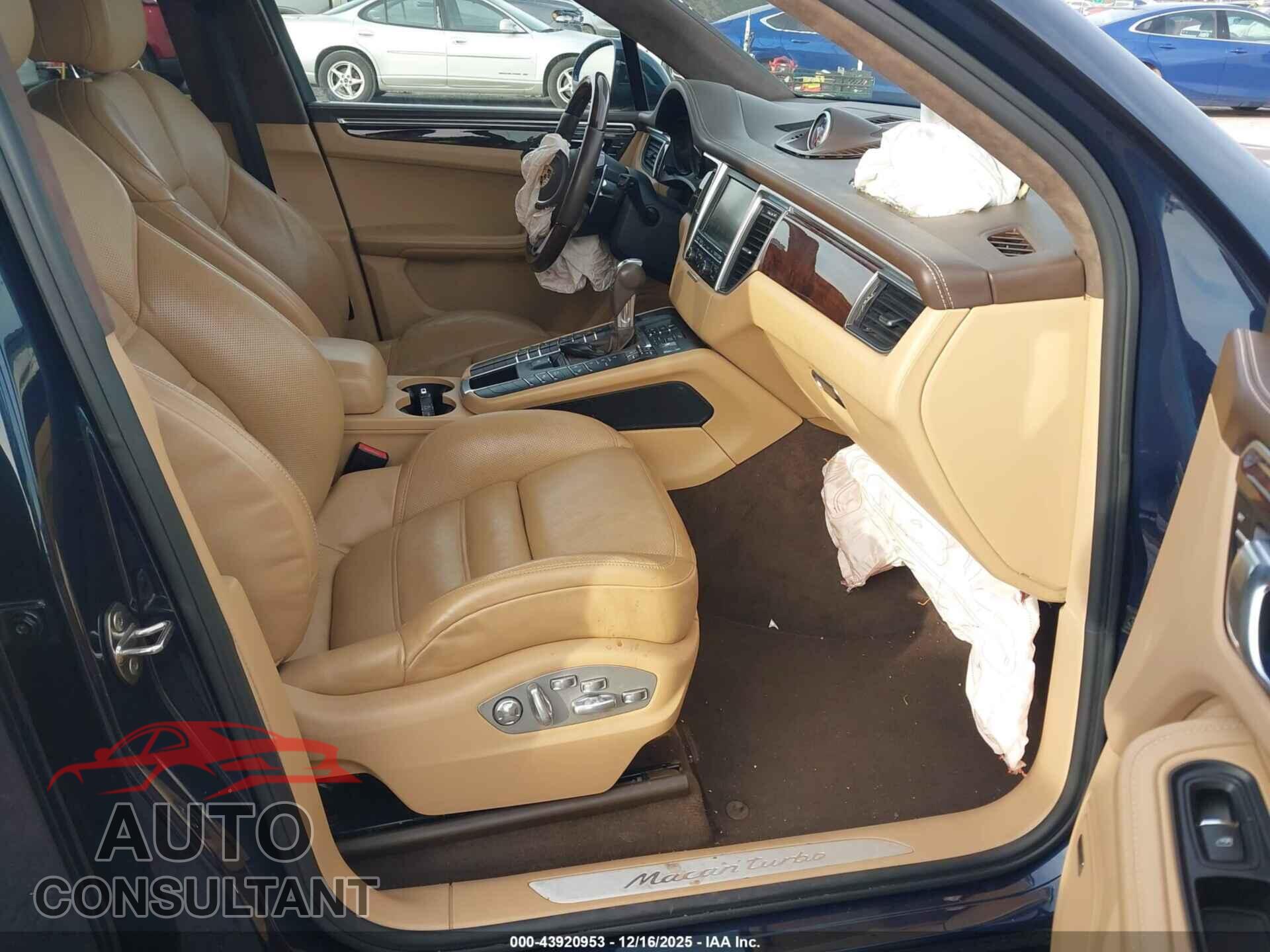 PORSCHE MACAN 2016 - WP1AF2A51GLB93811