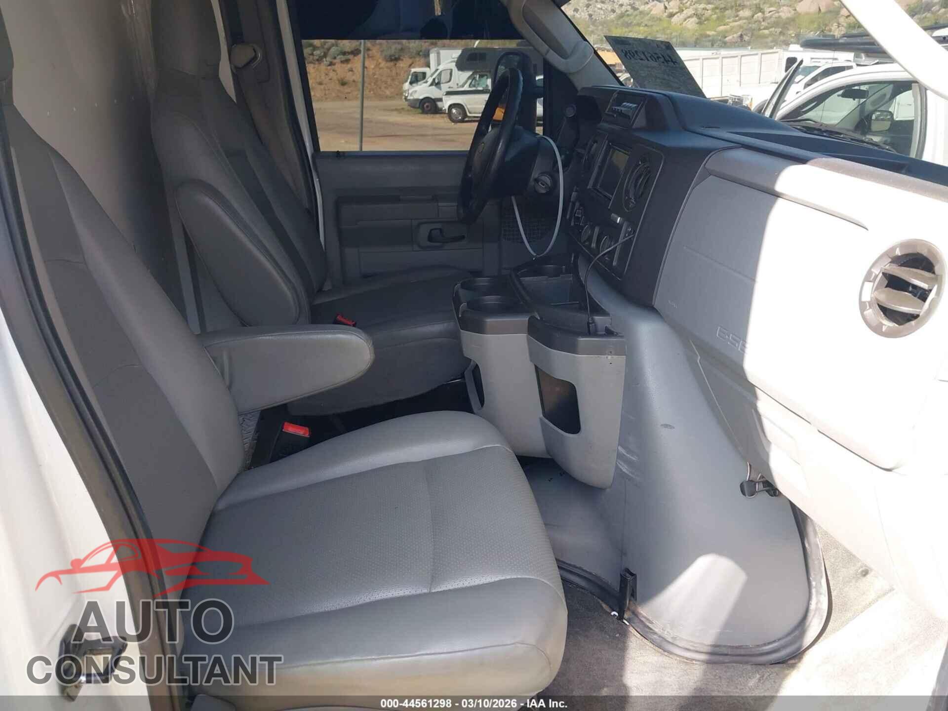 FORD E-350 CUTAWAY 2018 - 1FDWE3F64JDC36844