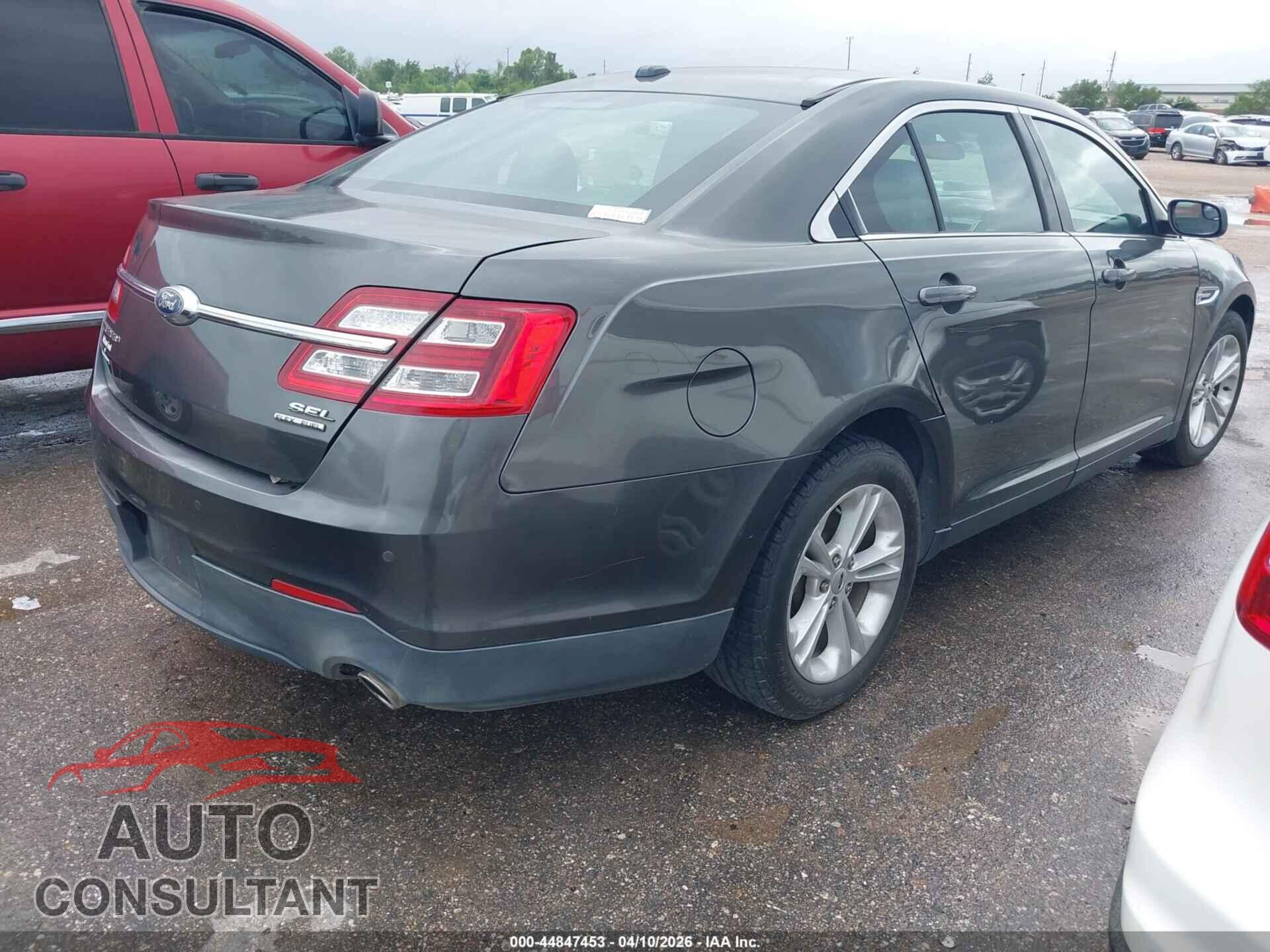 FORD TAURUS 2017 - 1FAHP2E8XHG112743