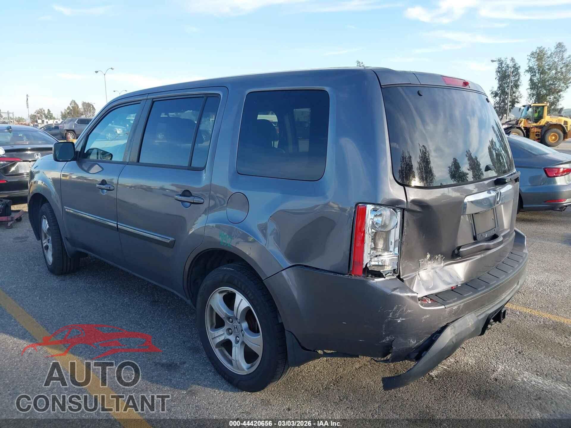 HONDA PILOT 2014 - 5FNYF3H43EB005132