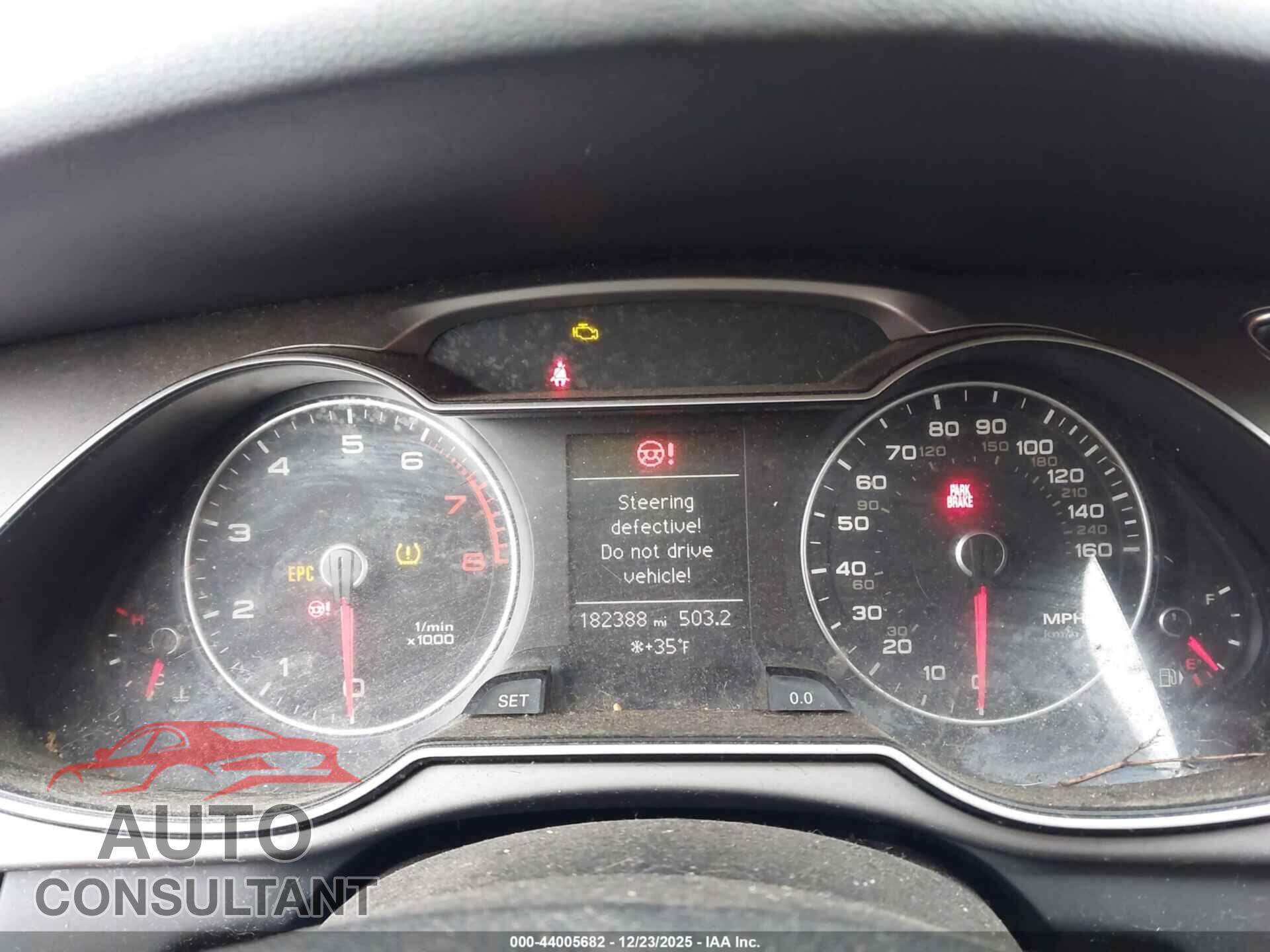 AUDI A4 2013 - WAUDFAFL2DN018335
