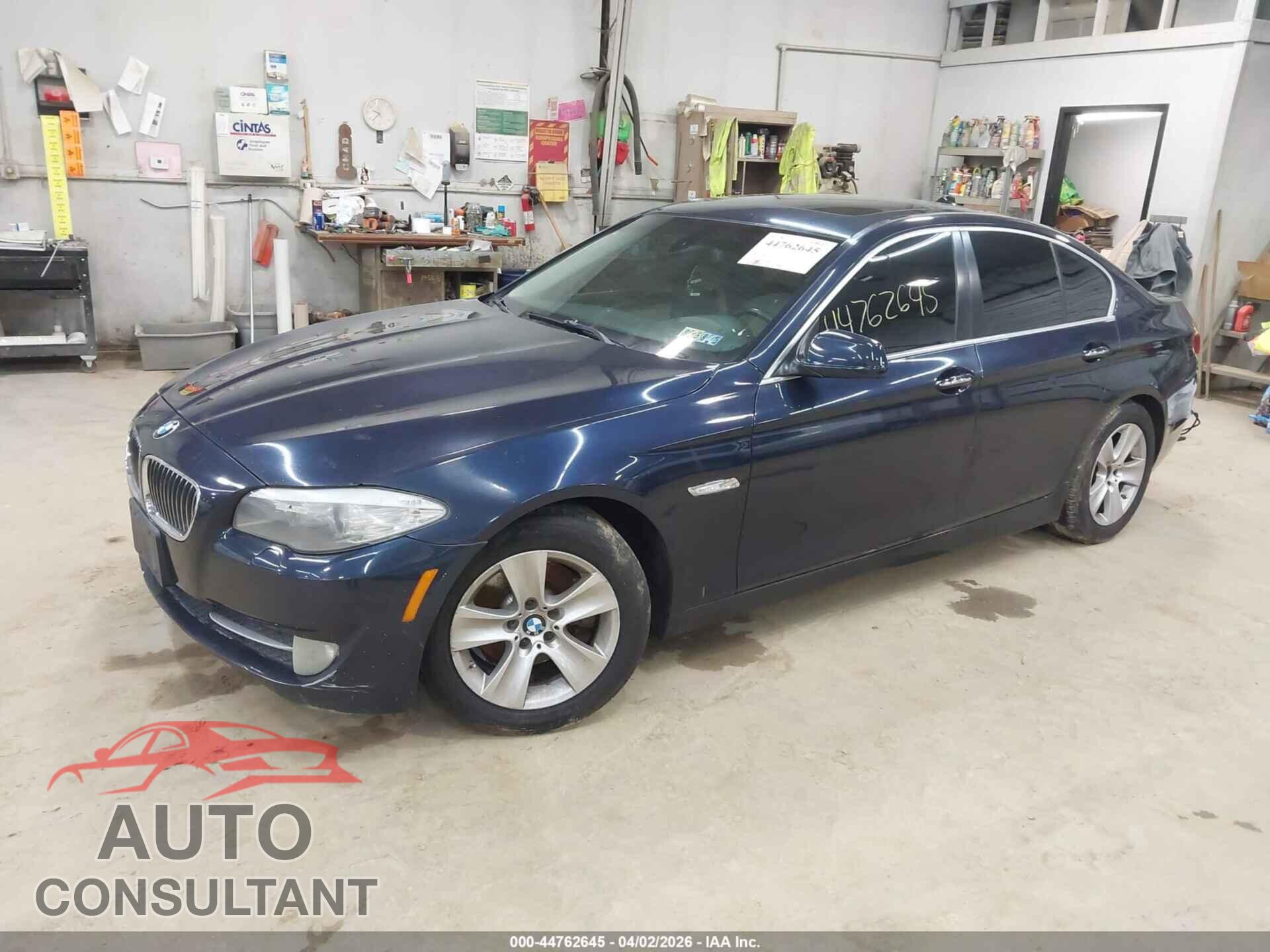 BMW 528I 2011 - WBAFR1C54BC746558