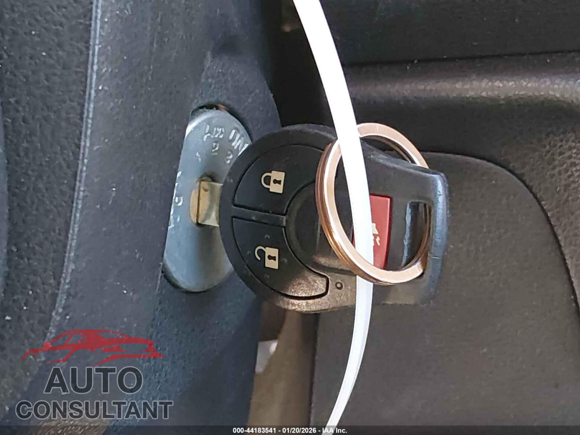 NISSAN VERSA NOTE 2017 - 3N1CE2CP3HL381105