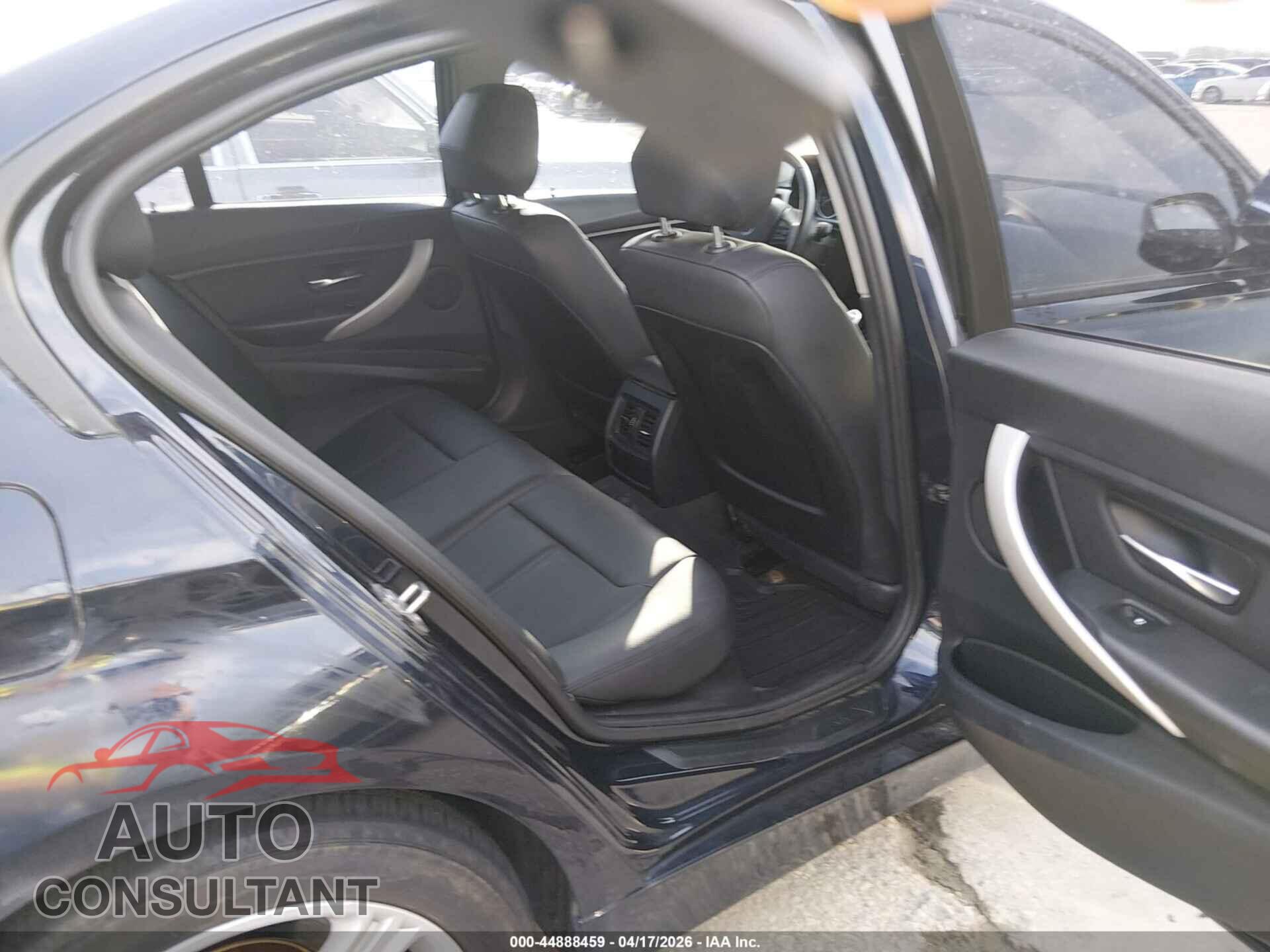 BMW 320I 2014 - WBA3C3G53ENS70757