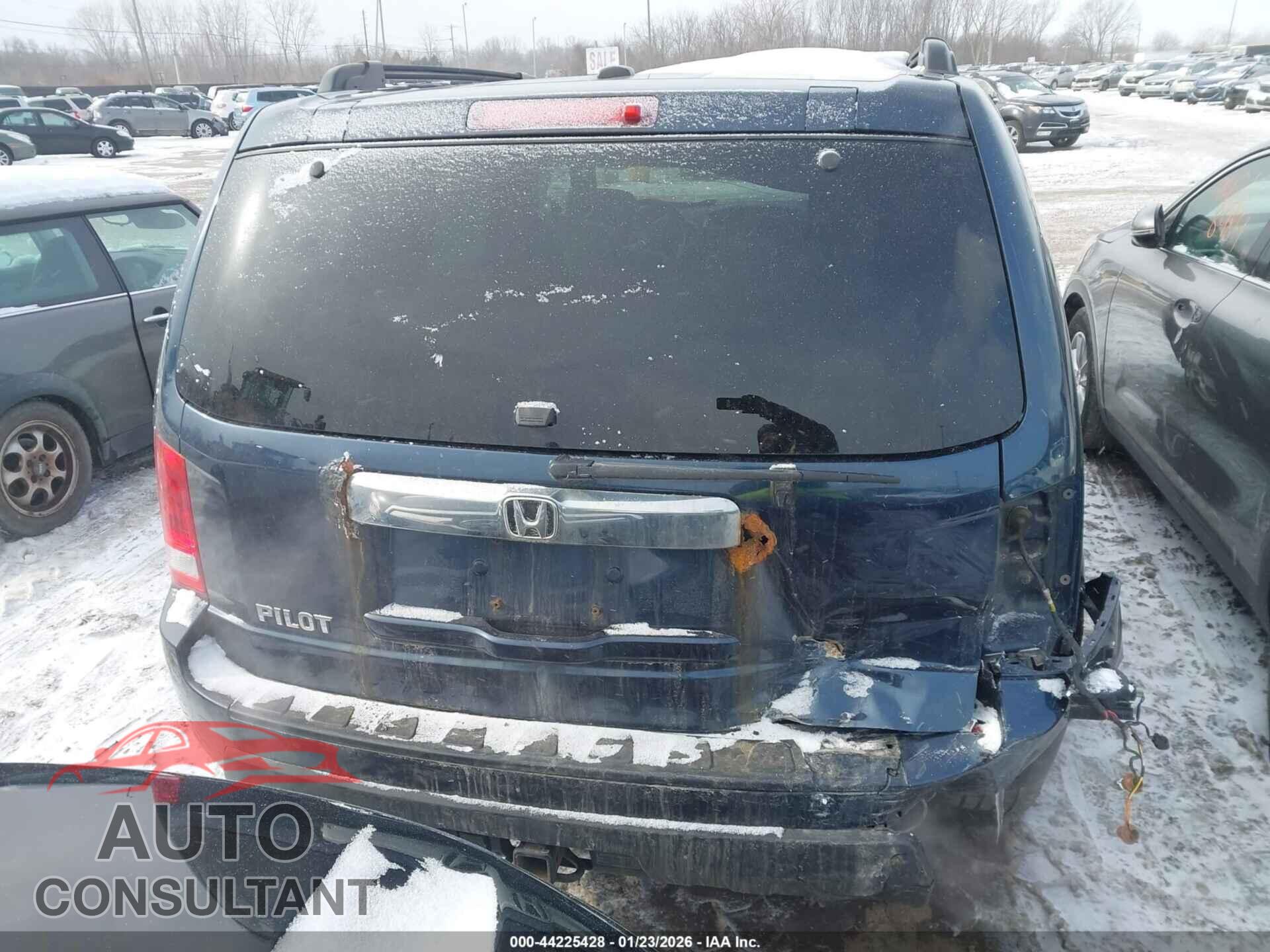 HONDA PILOT 2011 - 5FNYF4H58BB043157