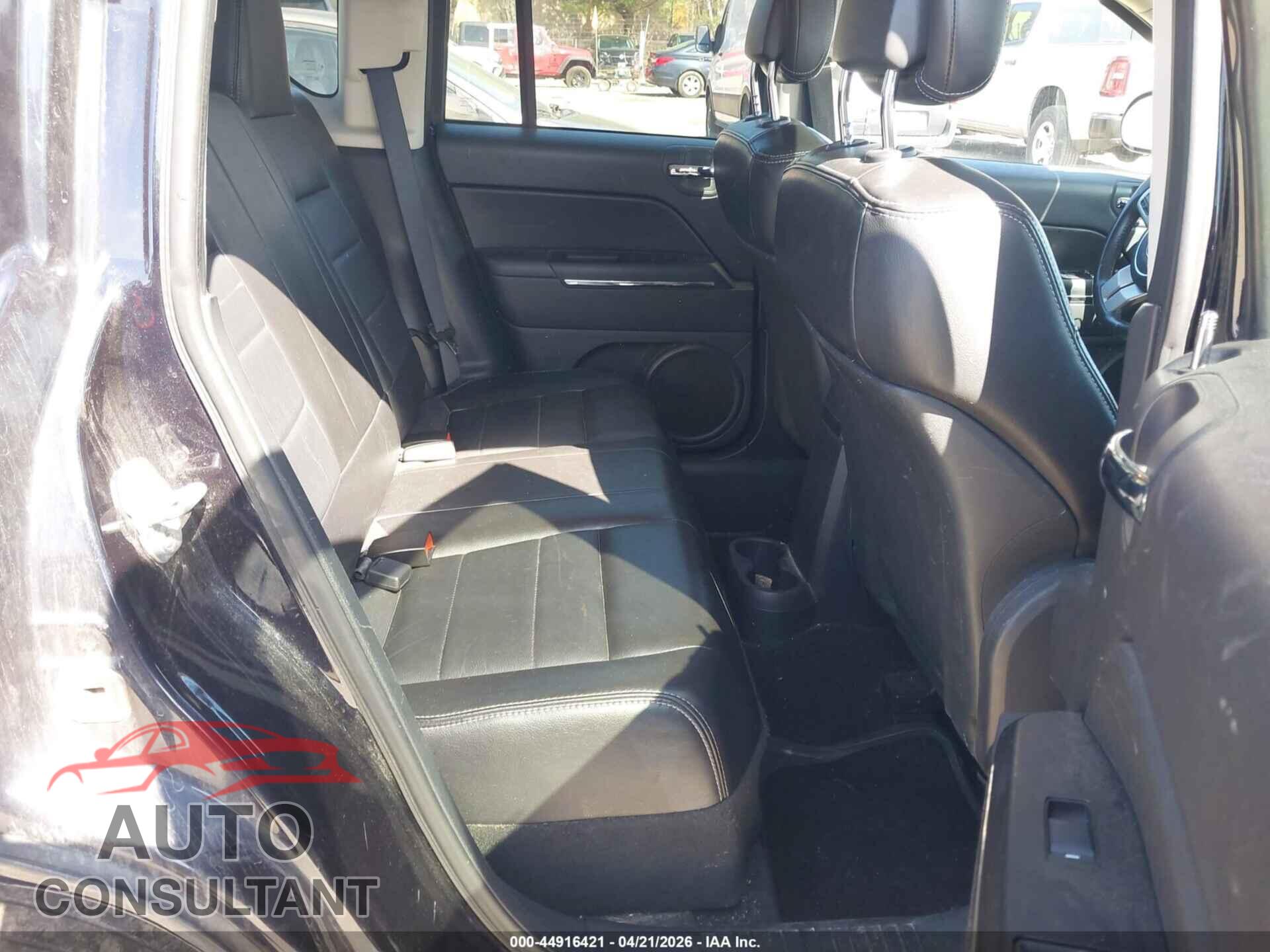 JEEP COMPASS 2011 - 1J4NF5FB2BD134198