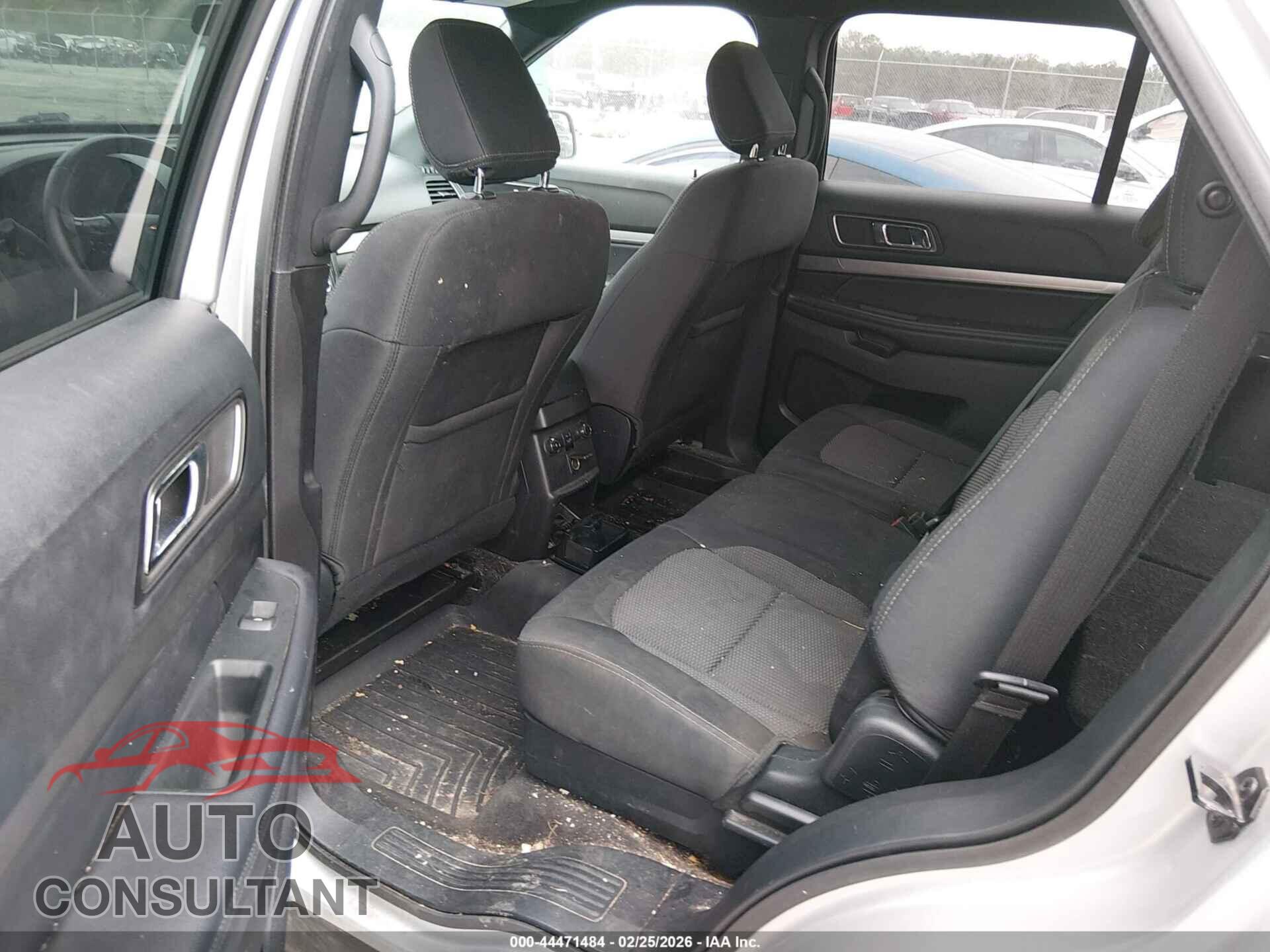 FORD EXPLORER 2018 - 1FM5K7D83JGB15107