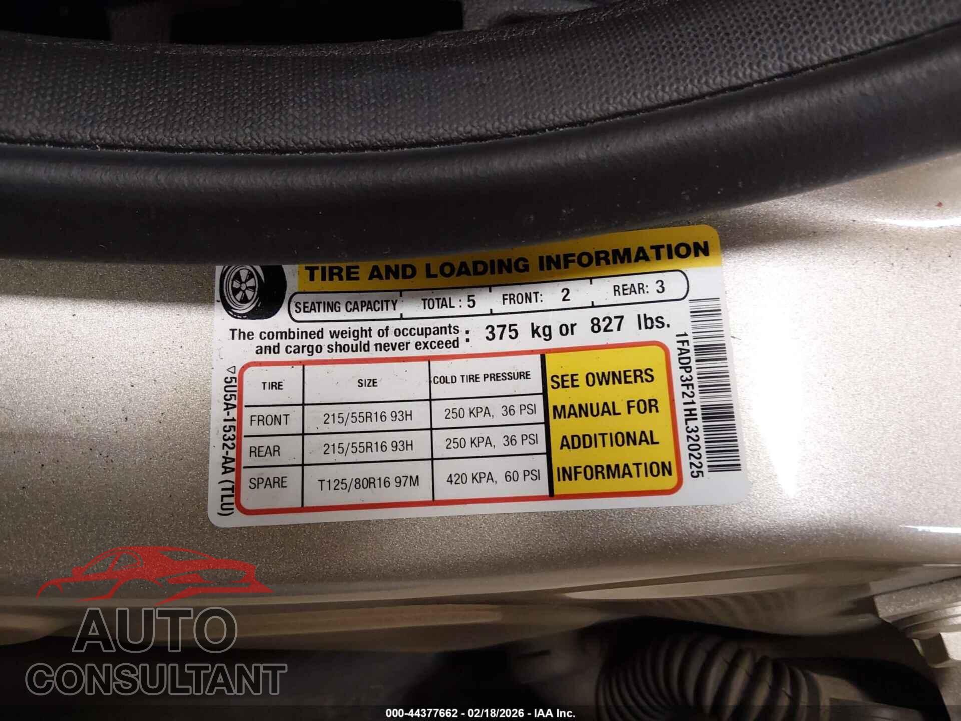 FORD FOCUS 2017 - 1FADP3F21HL320225