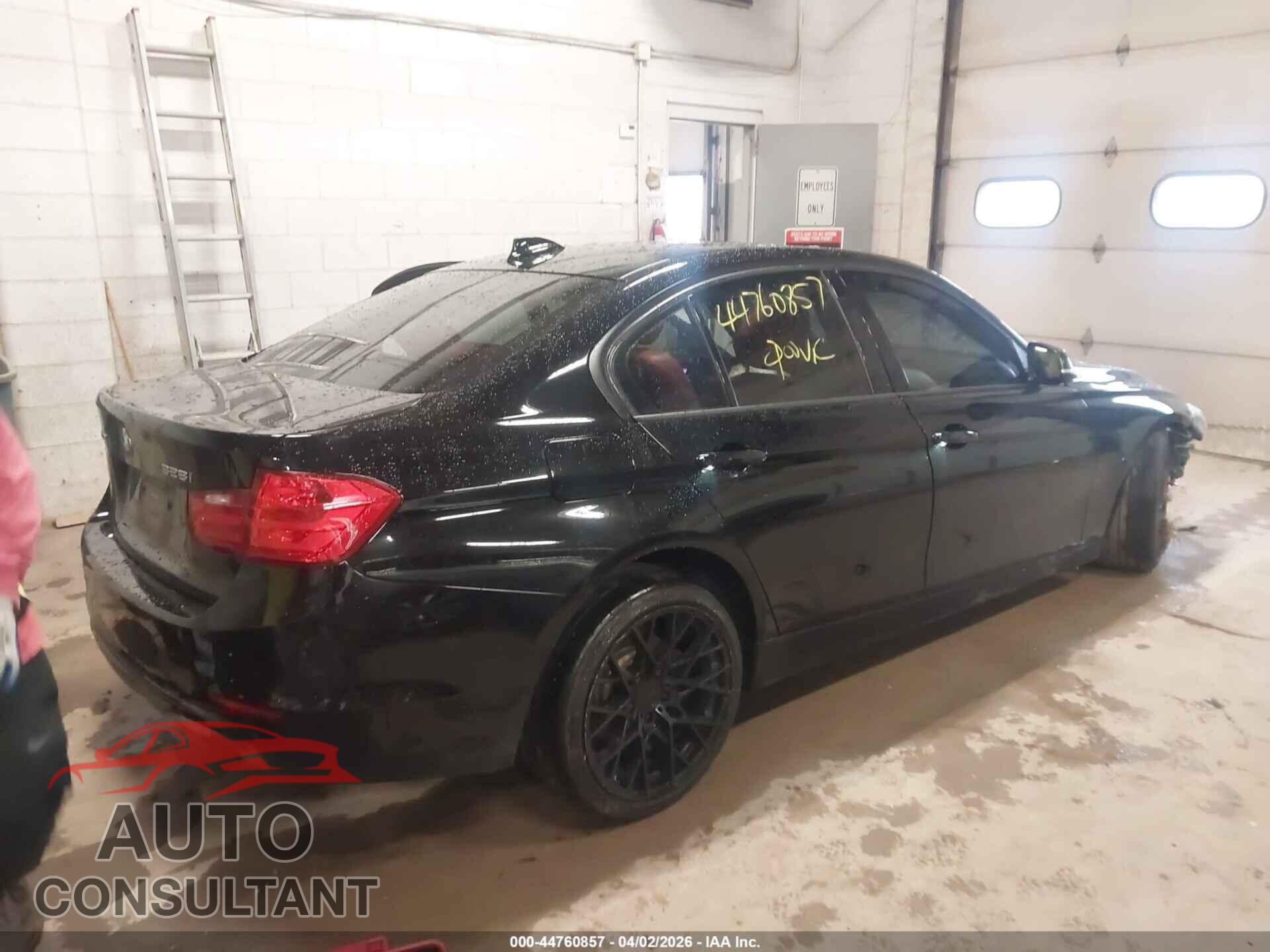 BMW 328I 2013 - WBA3B3C54DF538104