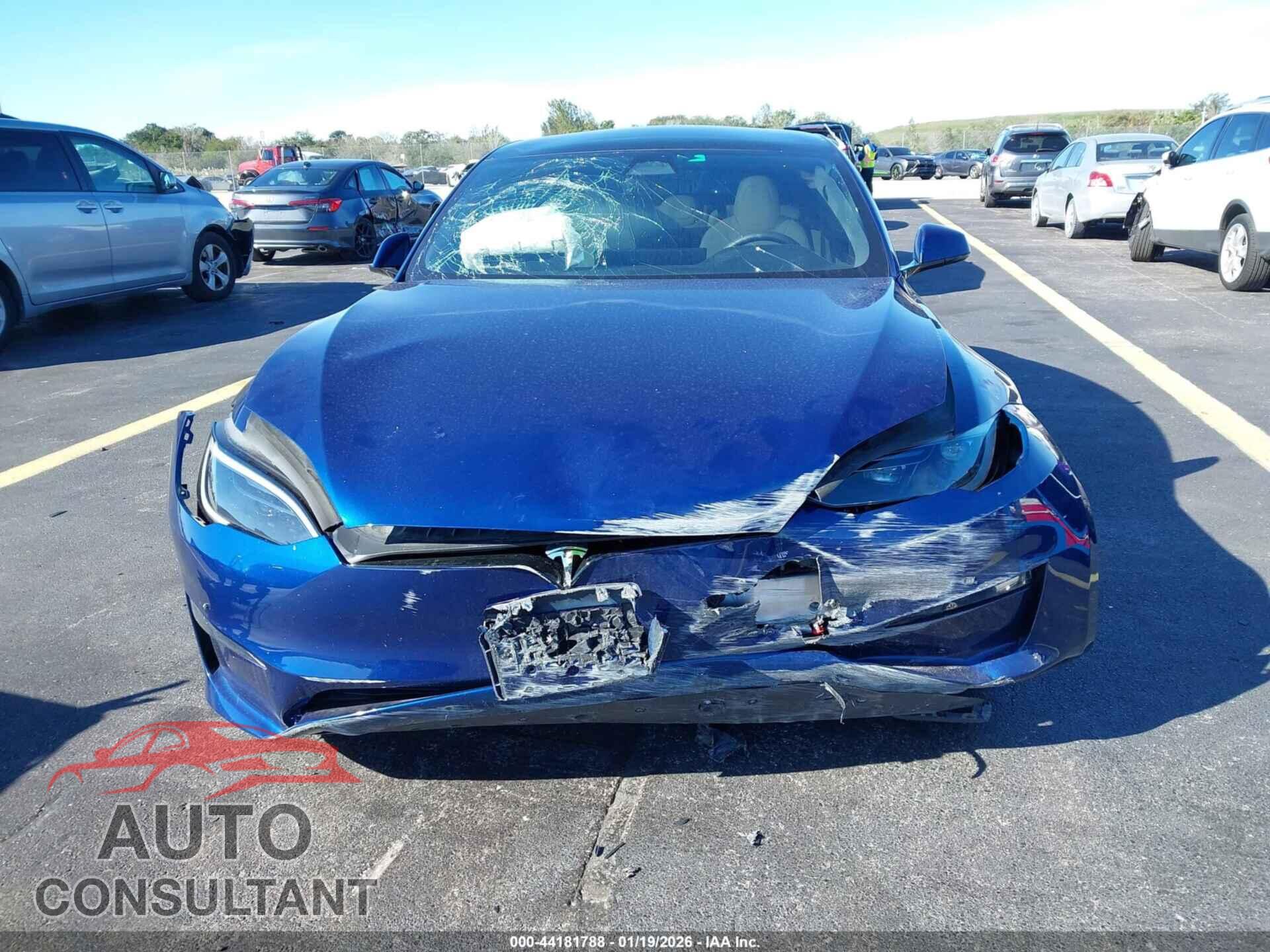 TESLA MODEL S 2024 - 5YJSA1E53RF533457