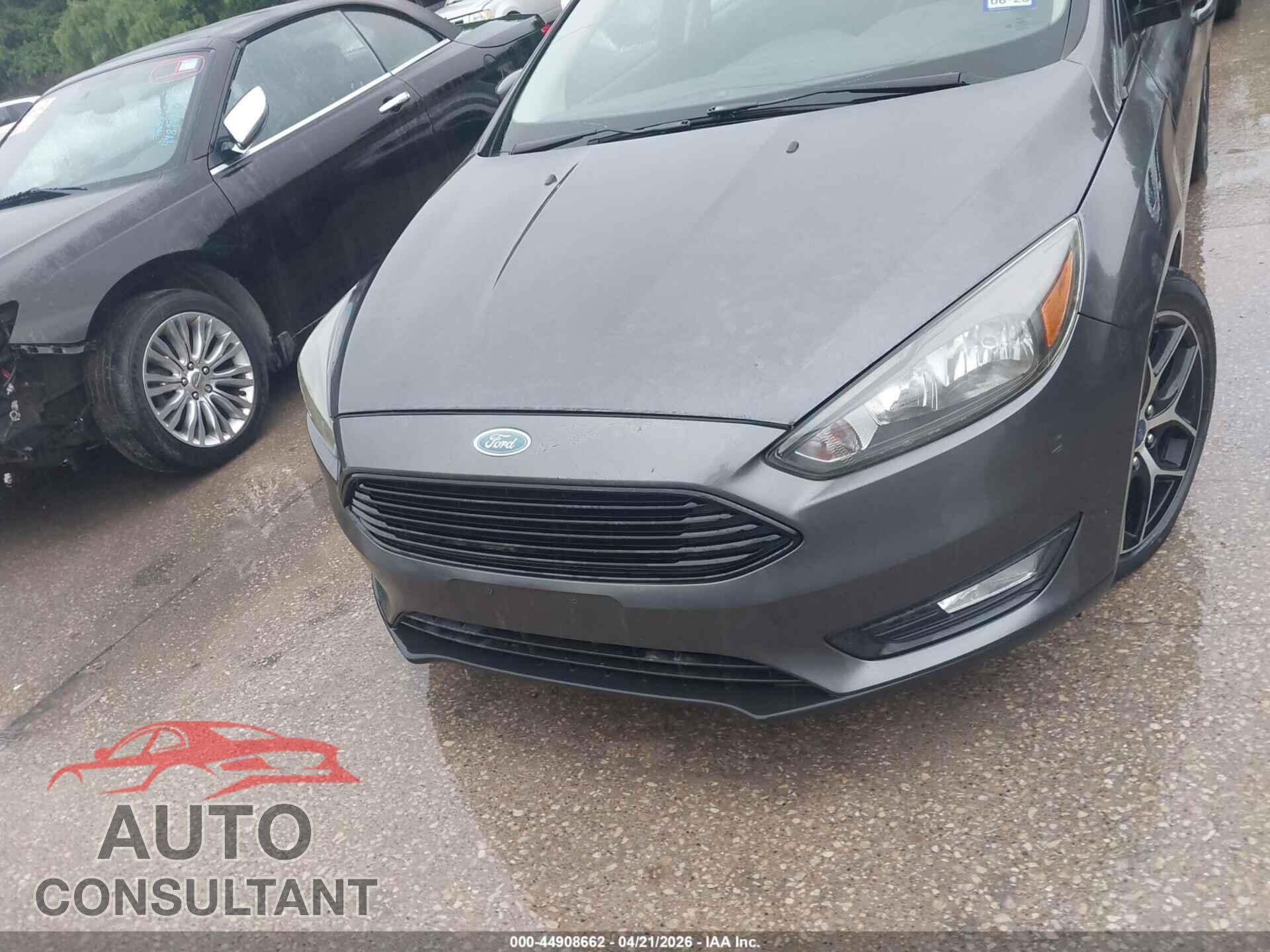 FORD FOCUS 2017 - 1FADP3FE2HL303427
