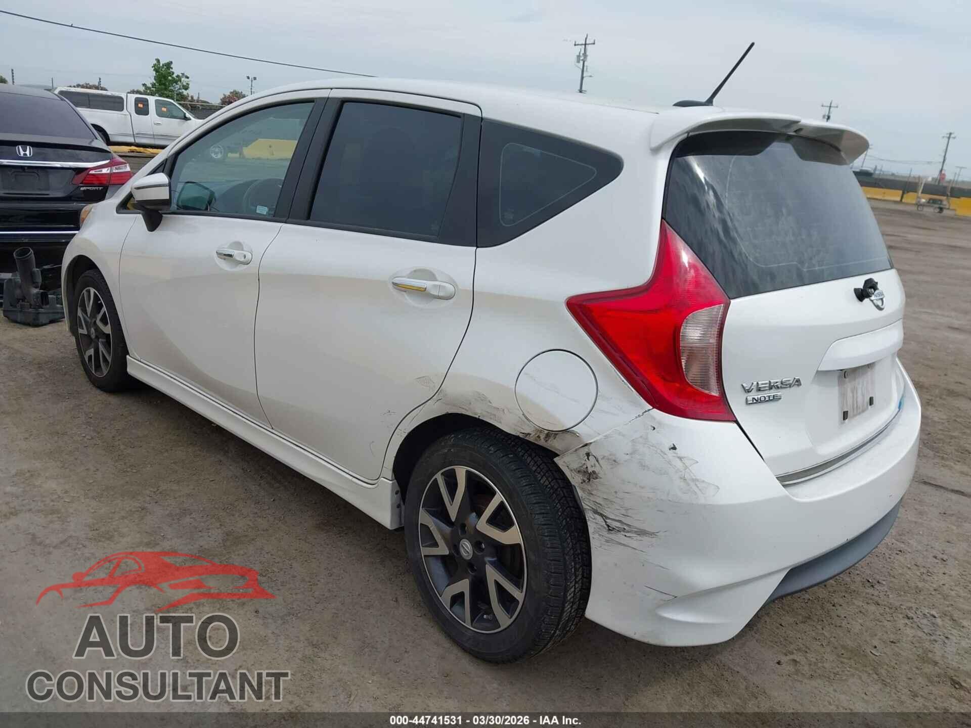 NISSAN VERSA NOTE 2015 - 3N1CE2CP8FL426391