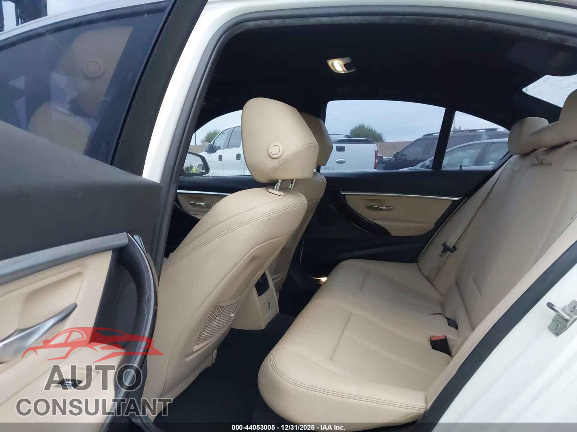 BMW 330E 2017 - WBA8E1C55HK479983