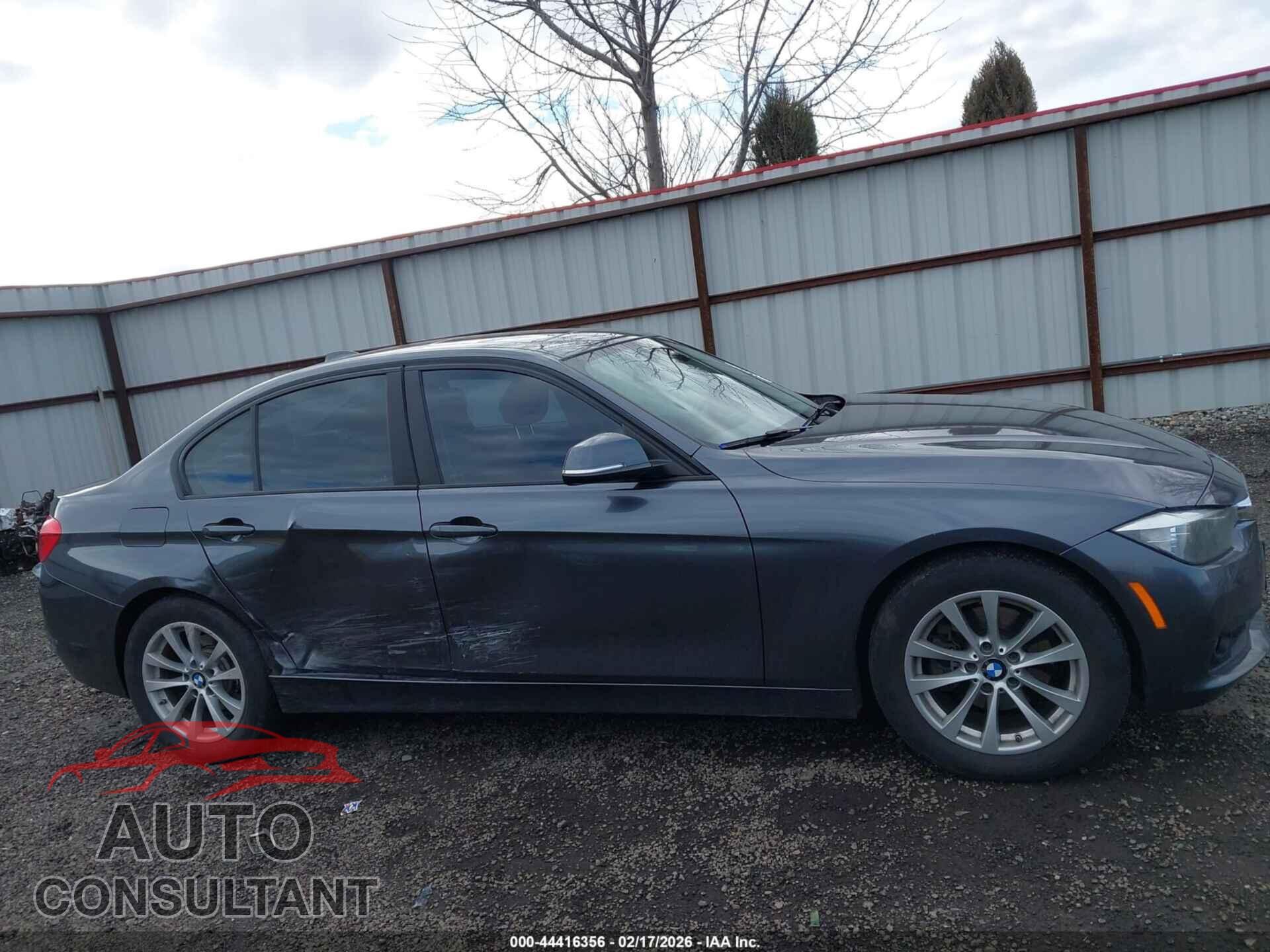 BMW 320I 2016 - WBA8E5G57GNU20092