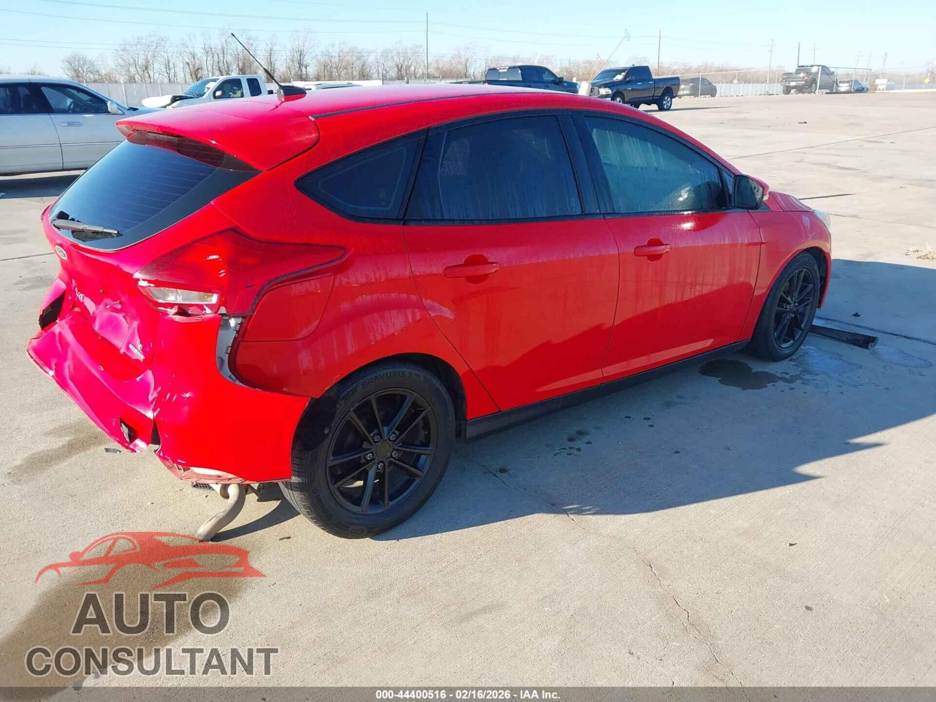 FORD FOCUS 2016 - 1FADP3K22GL239321