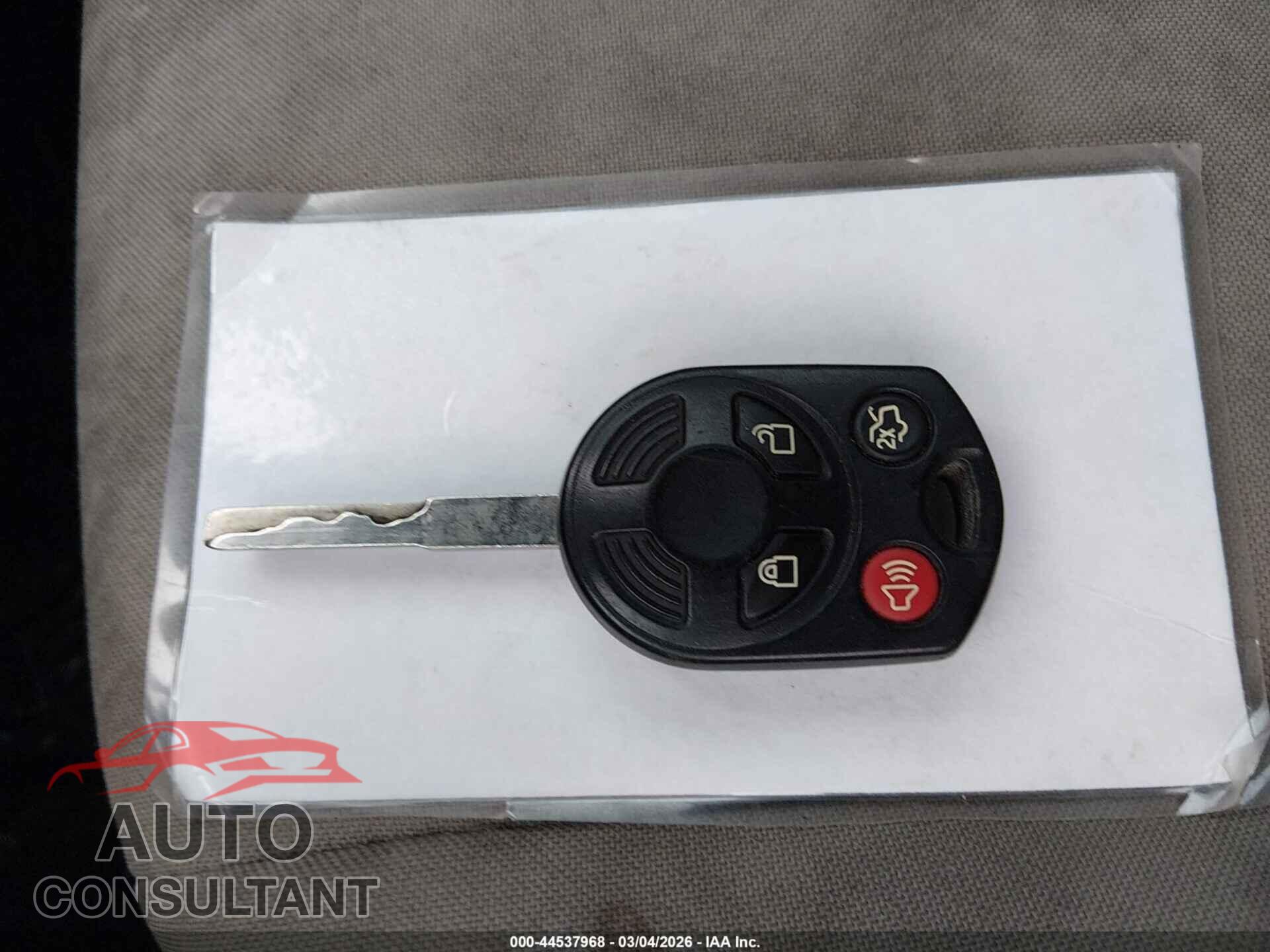 FORD FOCUS 2017 - 1FADP3F22HL318869