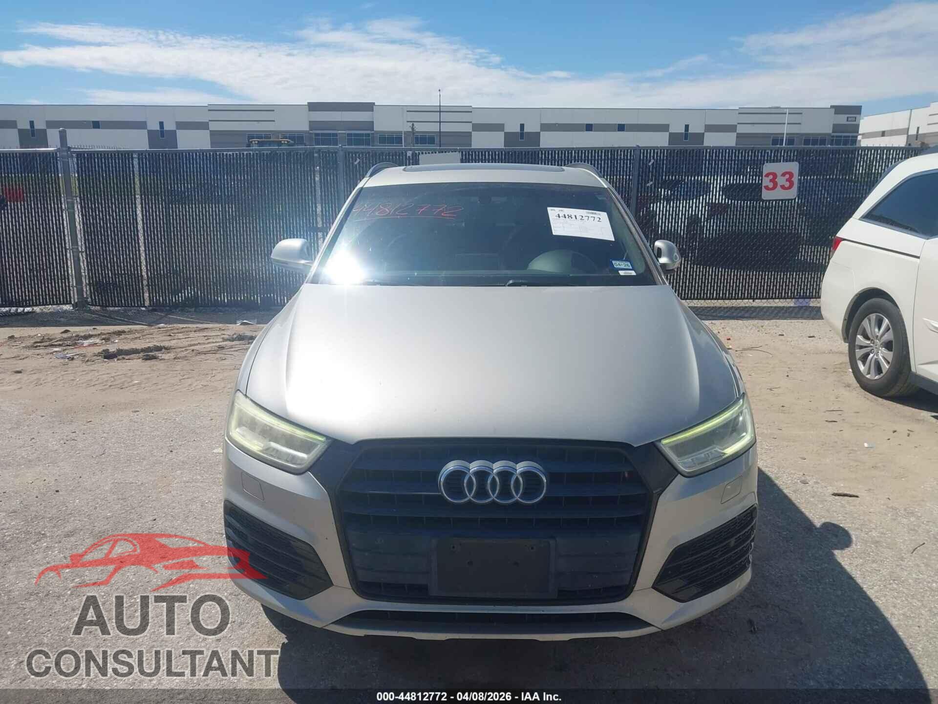 AUDI Q3 2017 - WA1FCCFS0HR006751