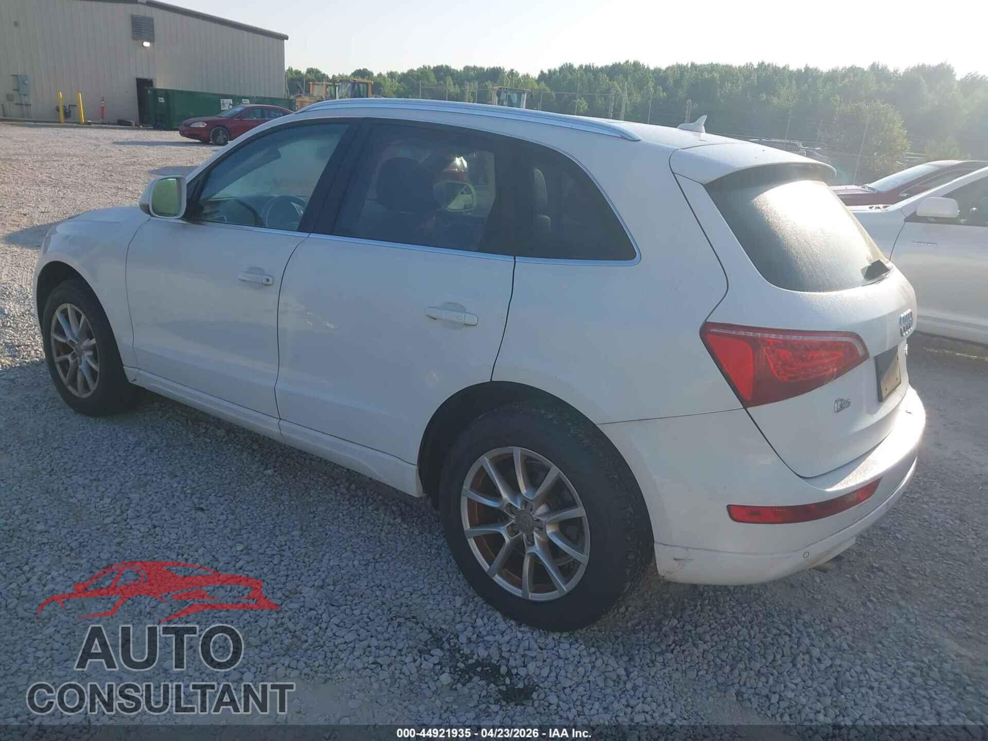 AUDI Q5 2011 - WA1LFAFPXBA052281