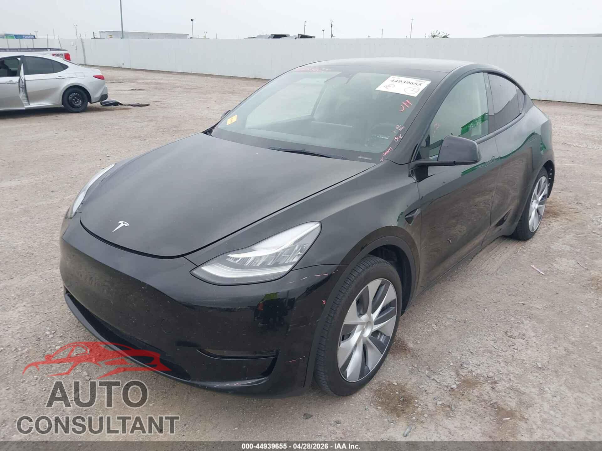 TESLA MODEL Y 2021 - 5YJYGDED6MF163096