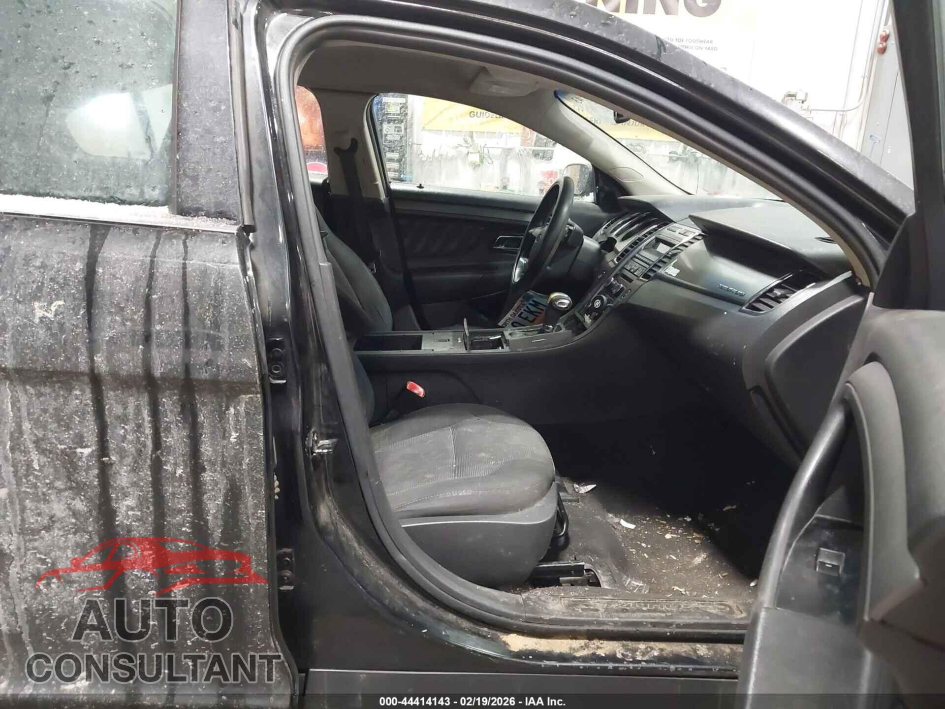 FORD TAURUS 2011 - 1FAHP2EW4BG112677