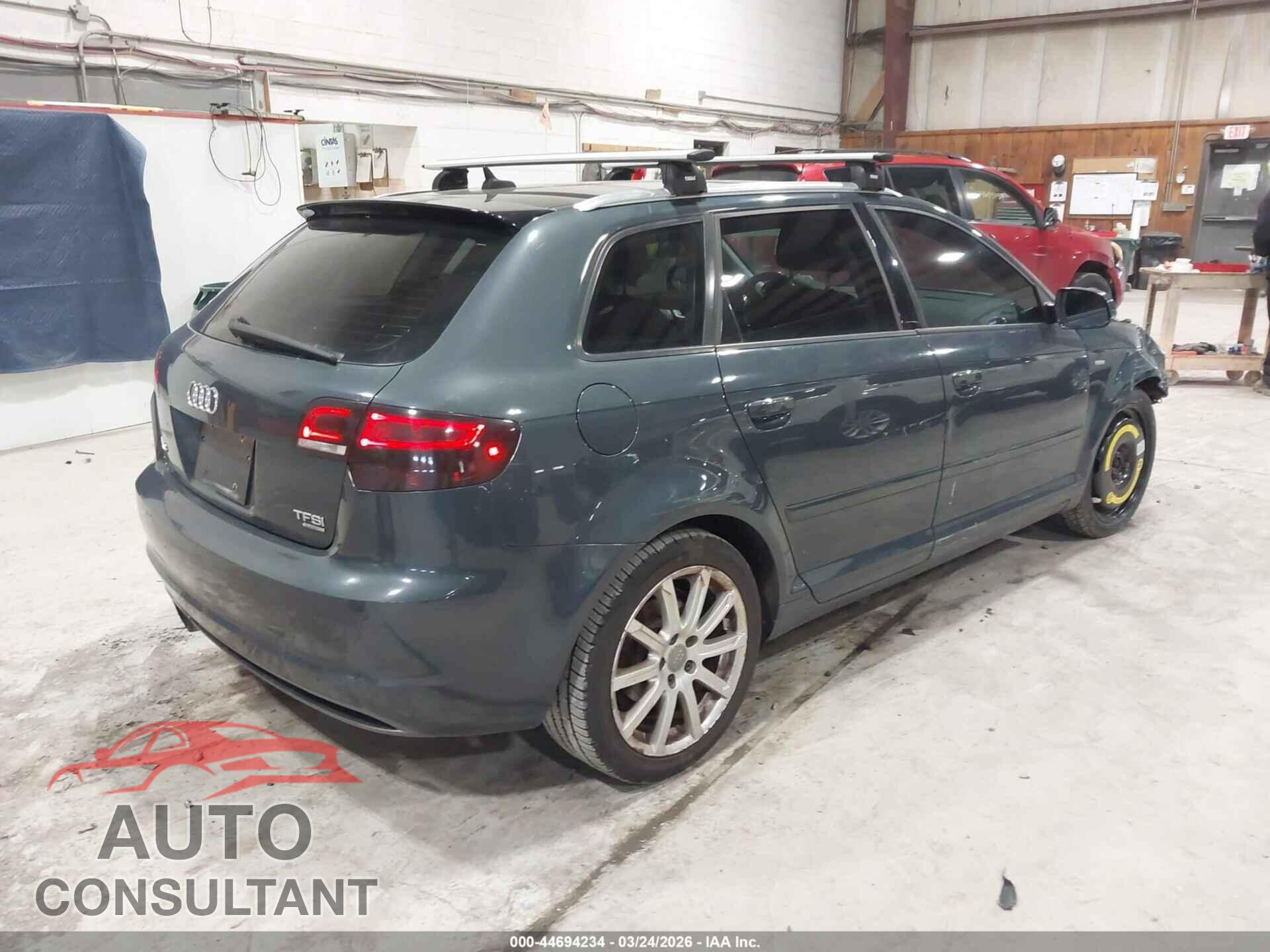 AUDI A3 2011 - WAUMFAFM4BA014767