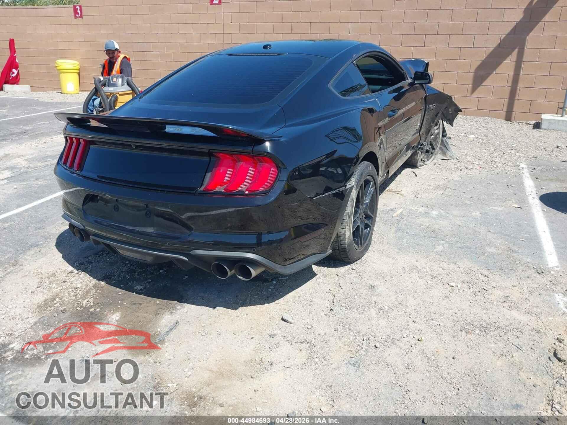 FORD MUSTANG 2019 - 1FA6P8CF3K5123372