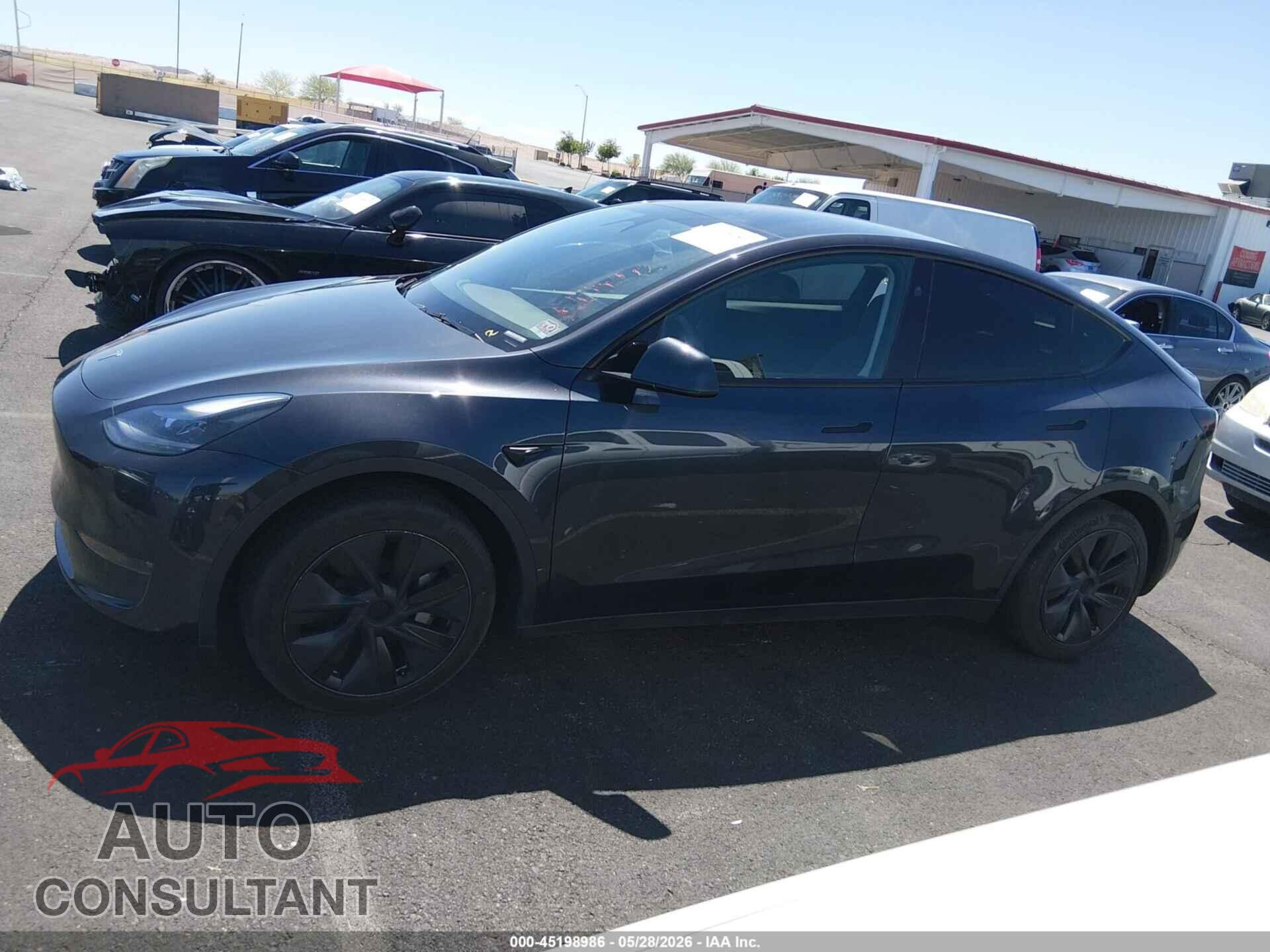 TESLA MODEL Y 2024 - 7SAYGAEE5RF112142