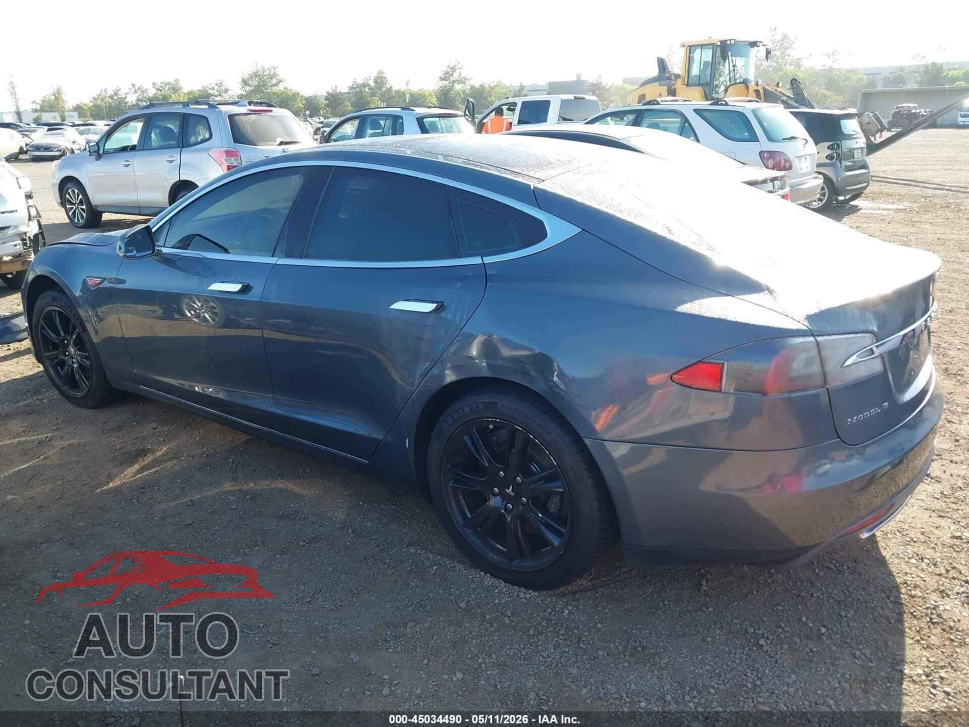 TESLA MODEL S 2013 - 5YJSA1CN0DFP20439