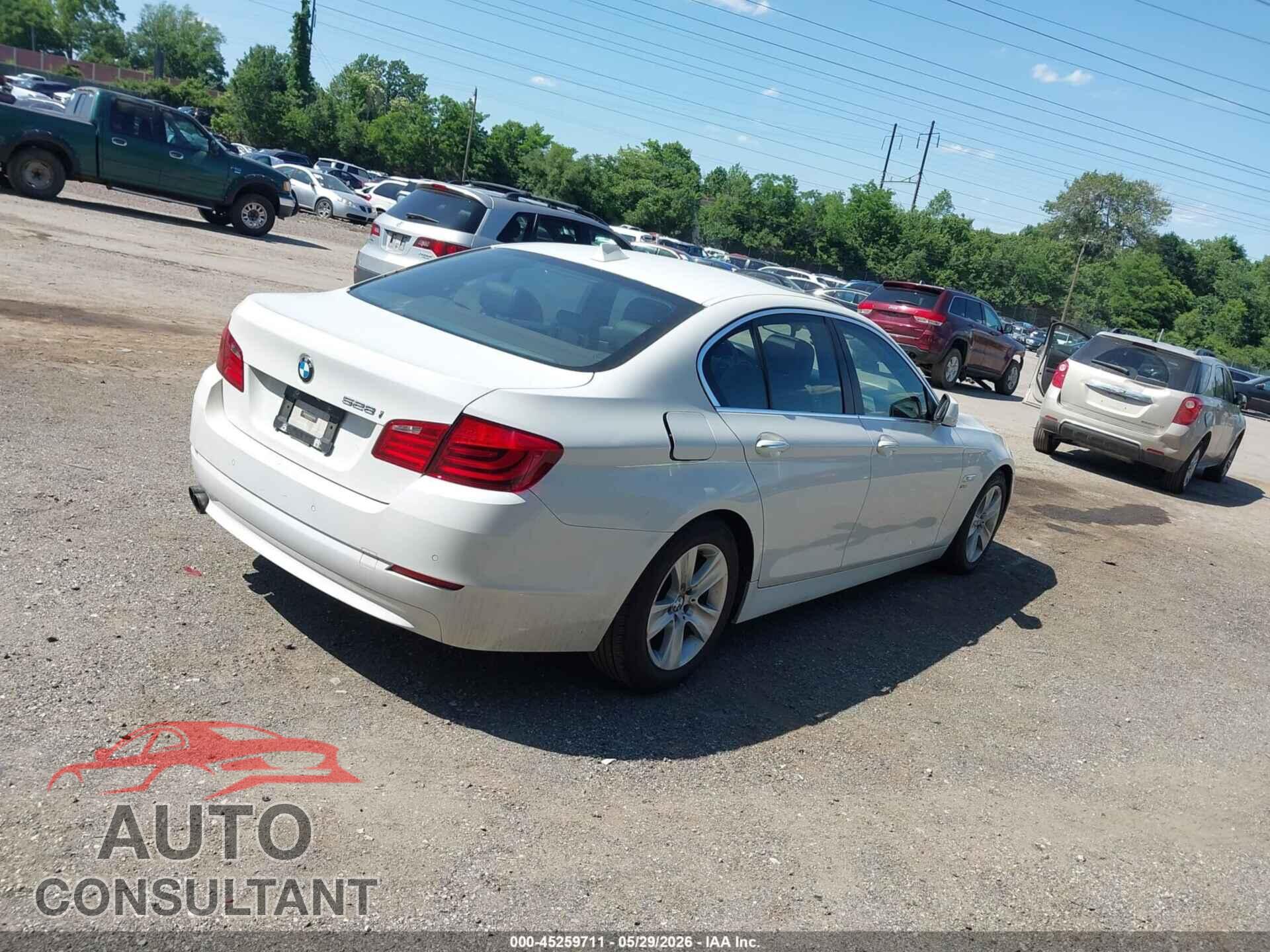 BMW 528I 2012 - WBAXH5C59CDW10890