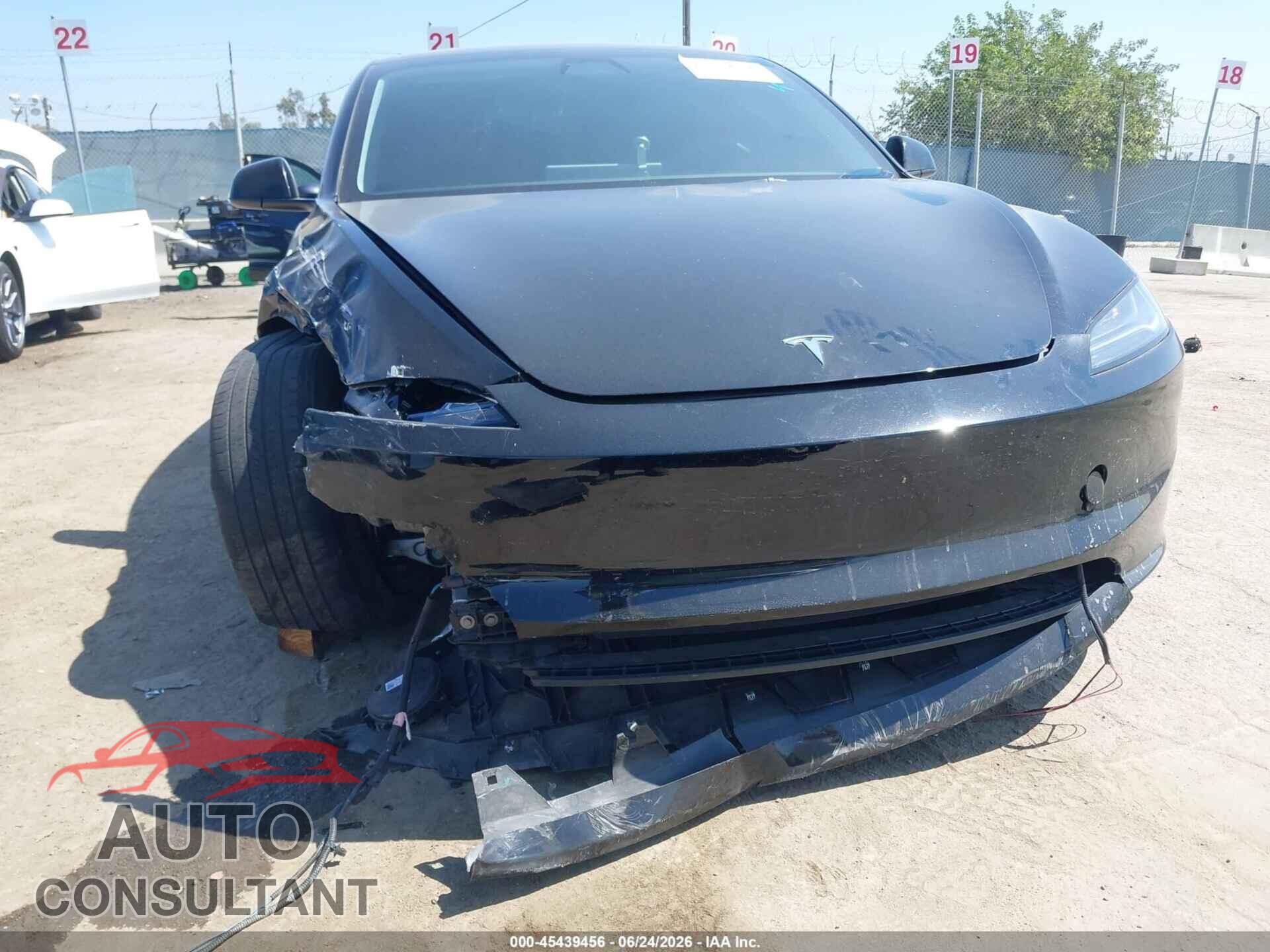 TESLA MODEL 3 2024 - 5YJ3E1EB4RF721886