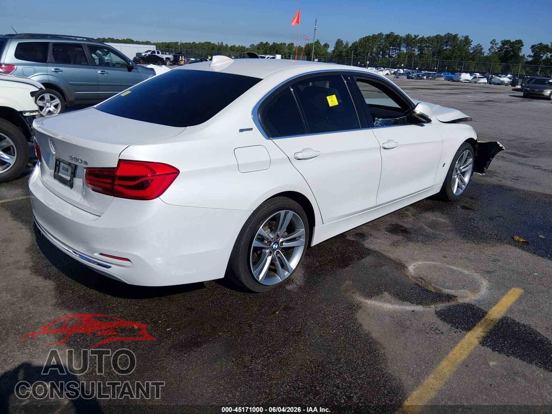 BMW 330E 2018 - WBA8E1C57JA178076