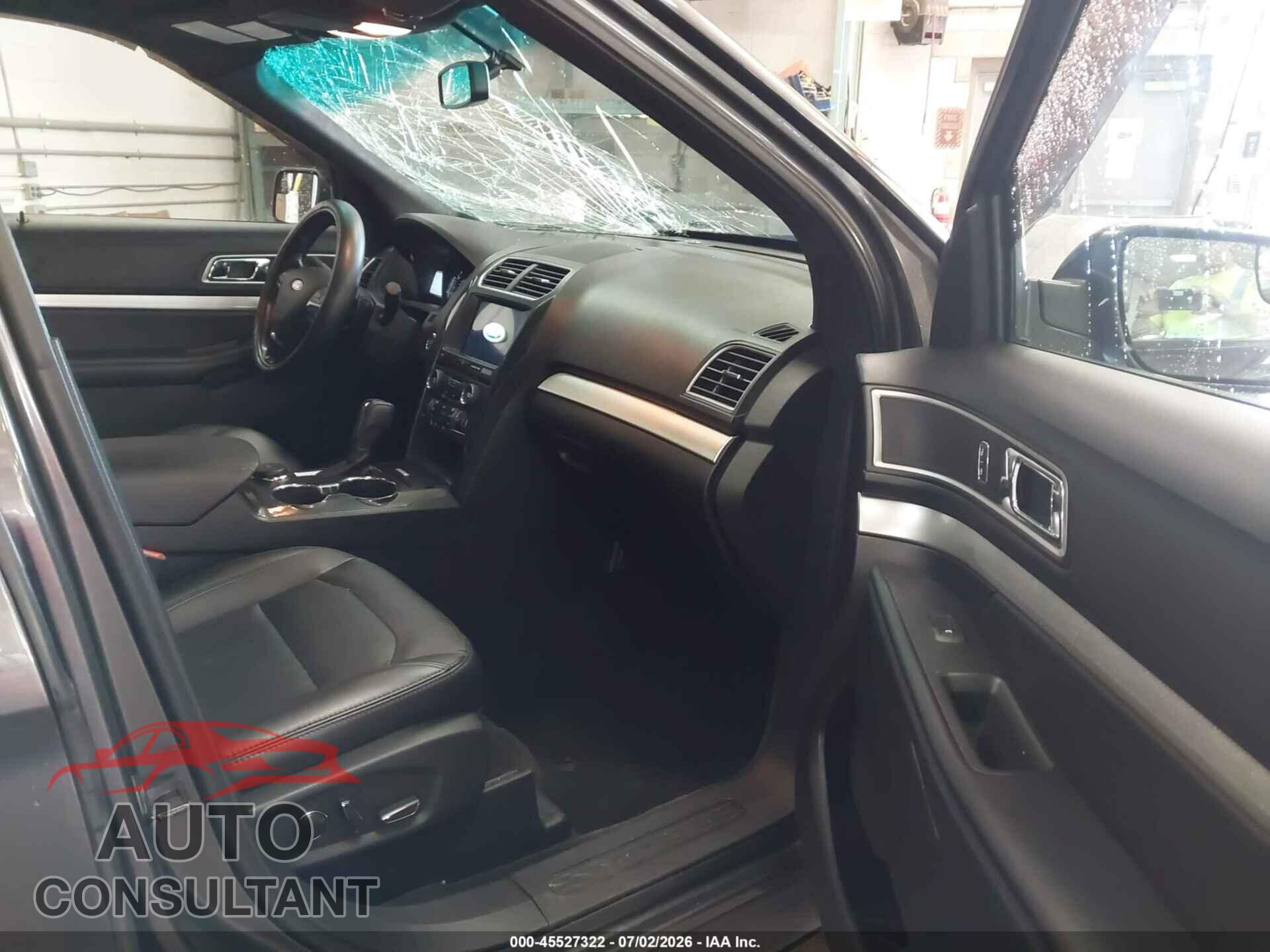 FORD EXPLORER 2017 - 1FM5K8D87HGA18556