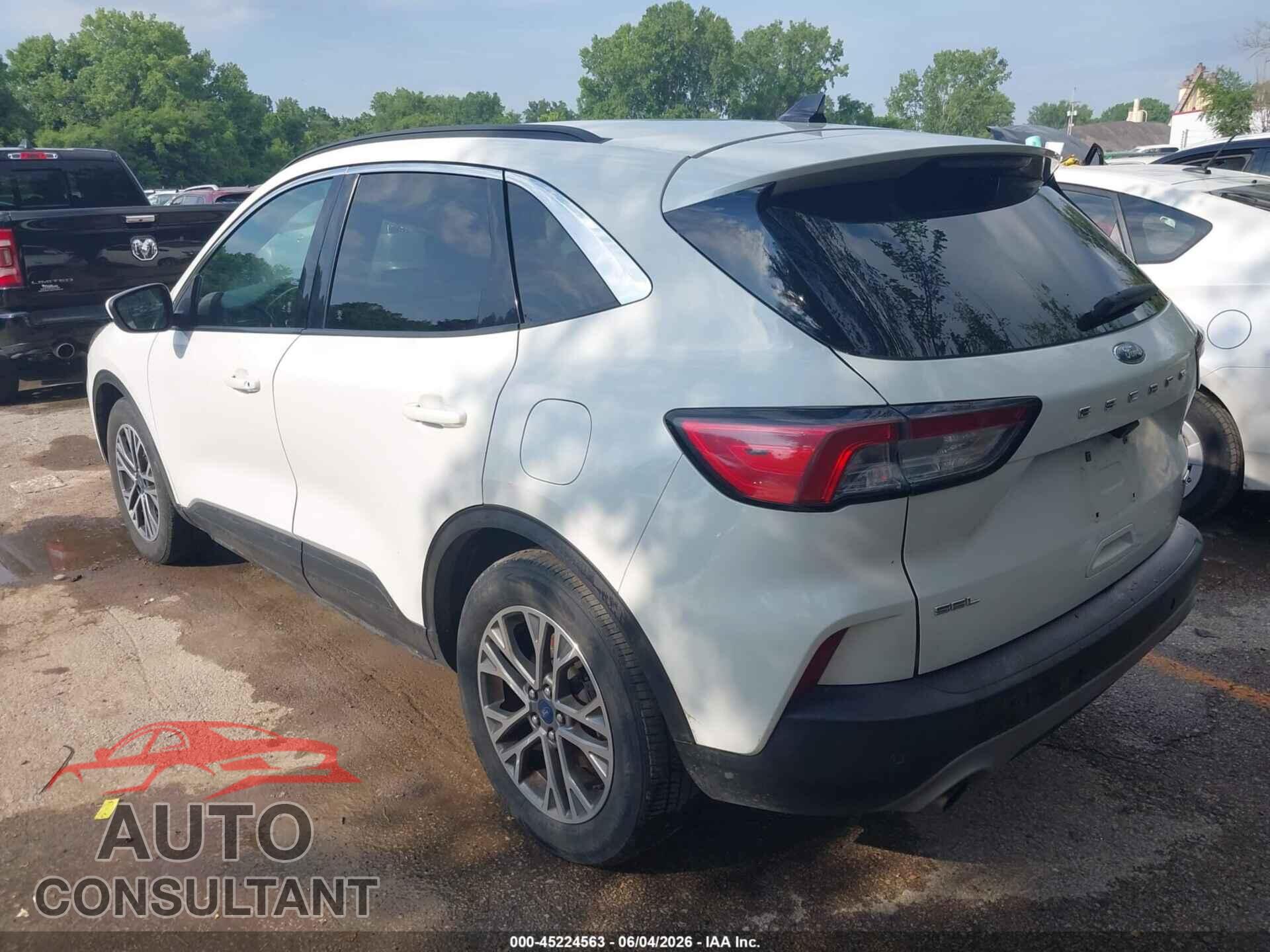 FORD ESCAPE 2020 - 1FMCU0H60LUA68558