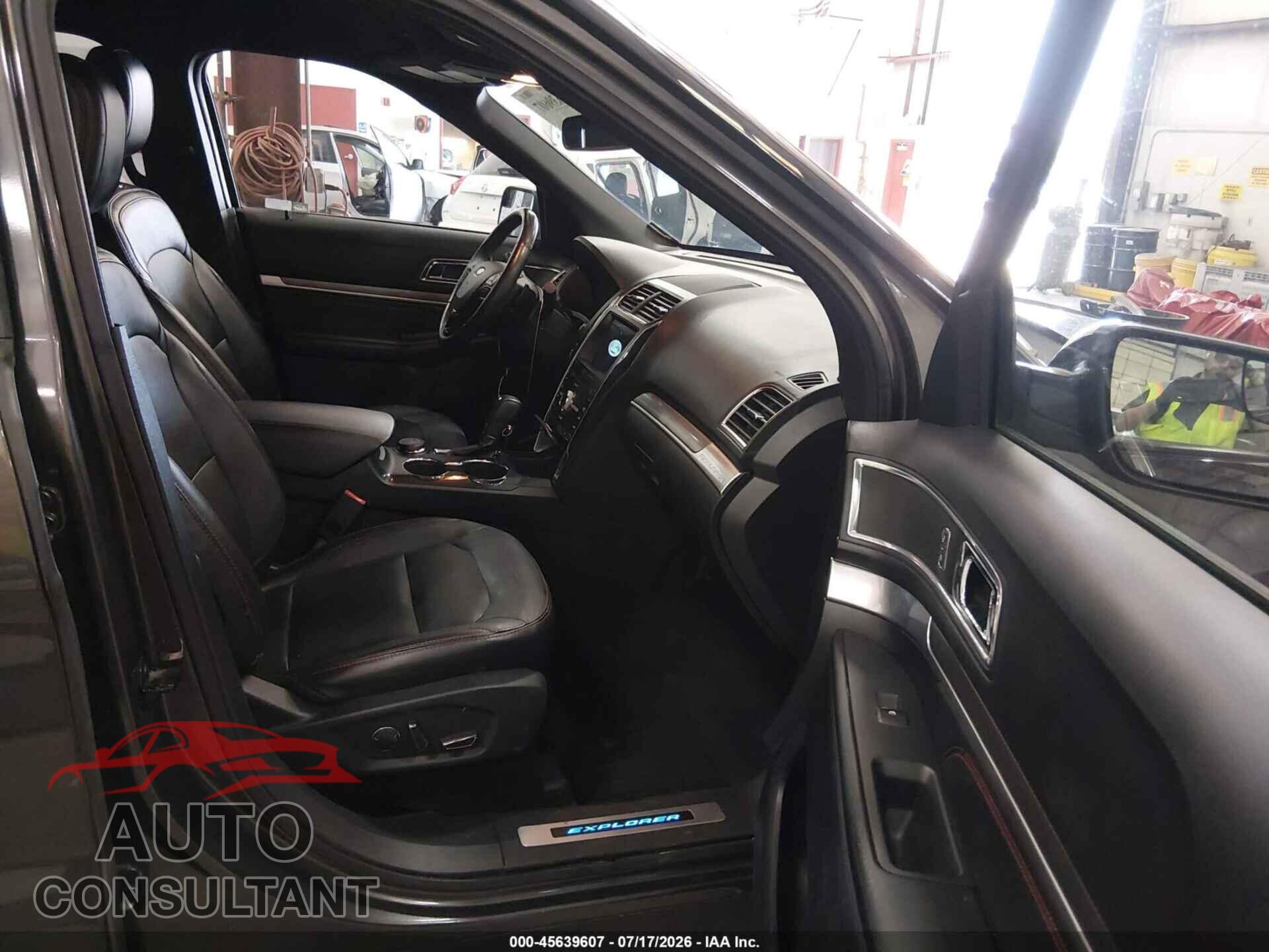 FORD EXPLORER 2018 - 1FM5K8GT7JGB80225