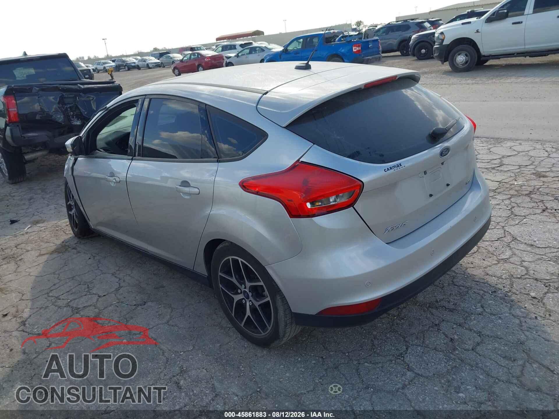 FORD FOCUS 2017 - 1FADP3M29HL293942