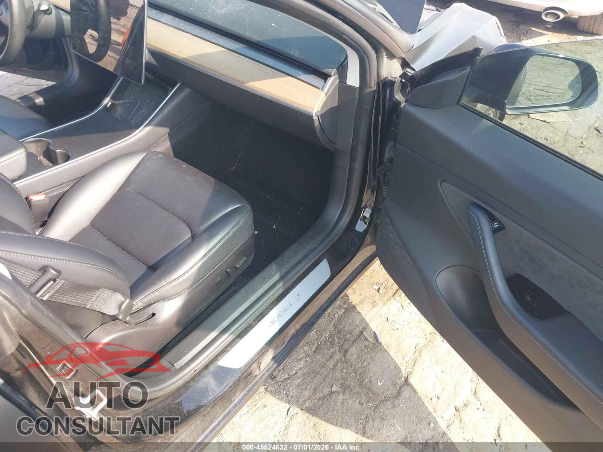 TESLA MODEL 3 2018 - 5YJ3E1EA3JF036175
