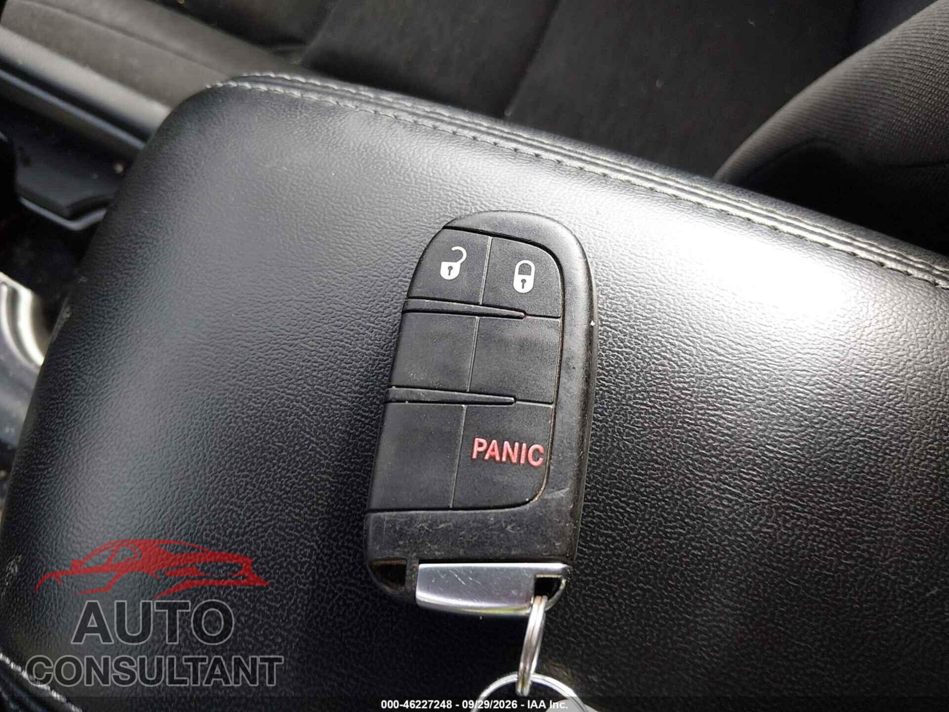 DODGE DURANGO 2021 - 1C4RDJAG1MC557582