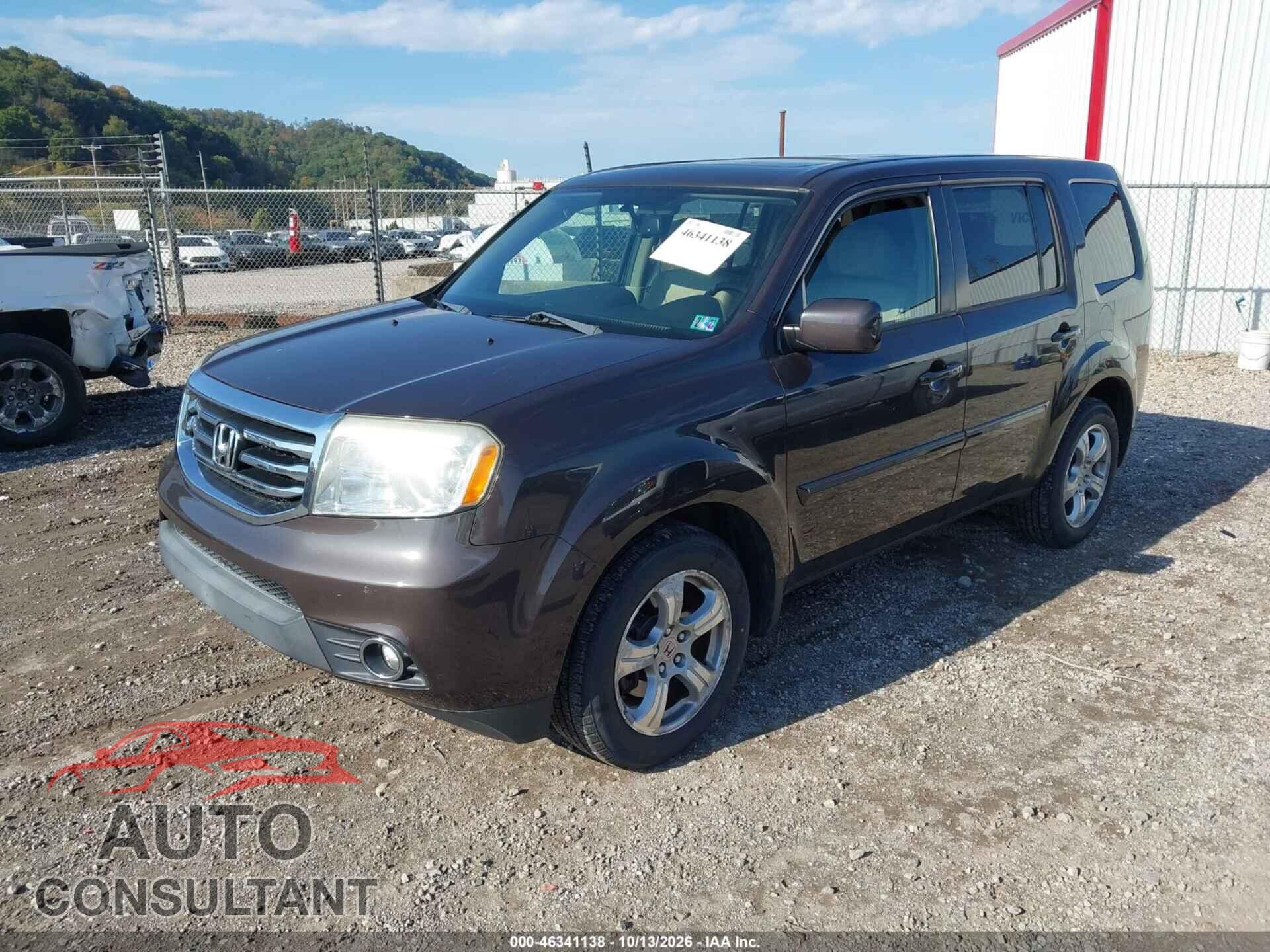 HONDA PILOT 2015 - 5FNYF4H55FB042165