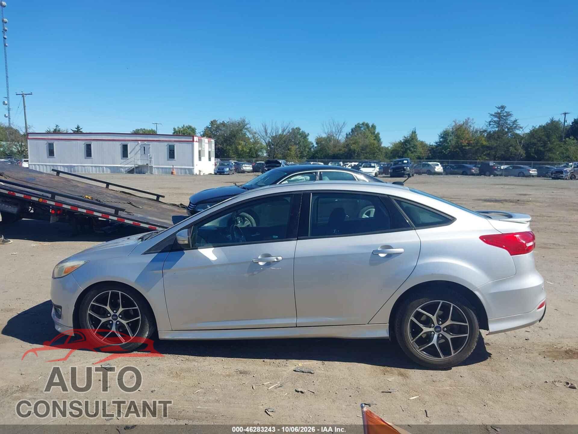 FORD FOCUS 2015 - 1FADP3F20FL216032