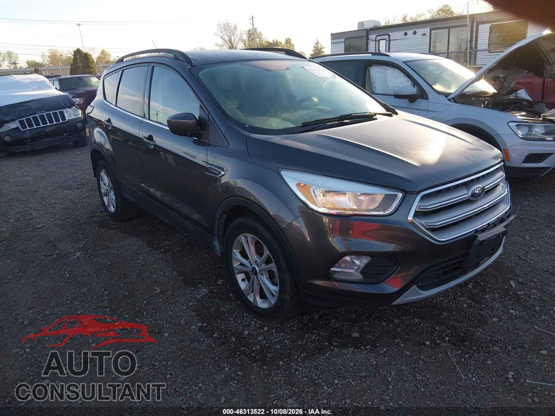 FORD ESCAPE 2018 - 1FMCU0GD8JUD06475