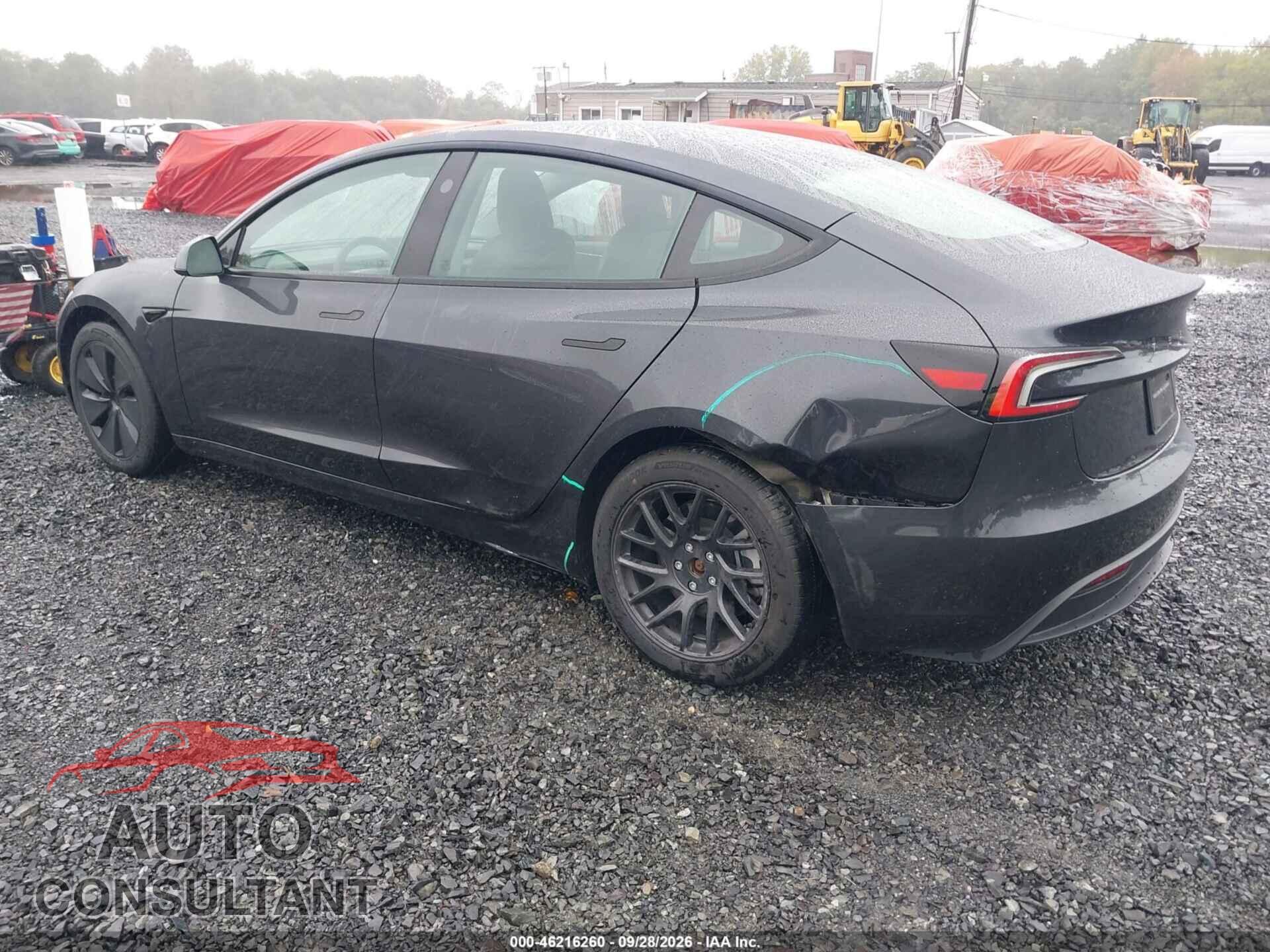 TESLA MODEL 3 2024 - 5YJ3E1EA0RF772390