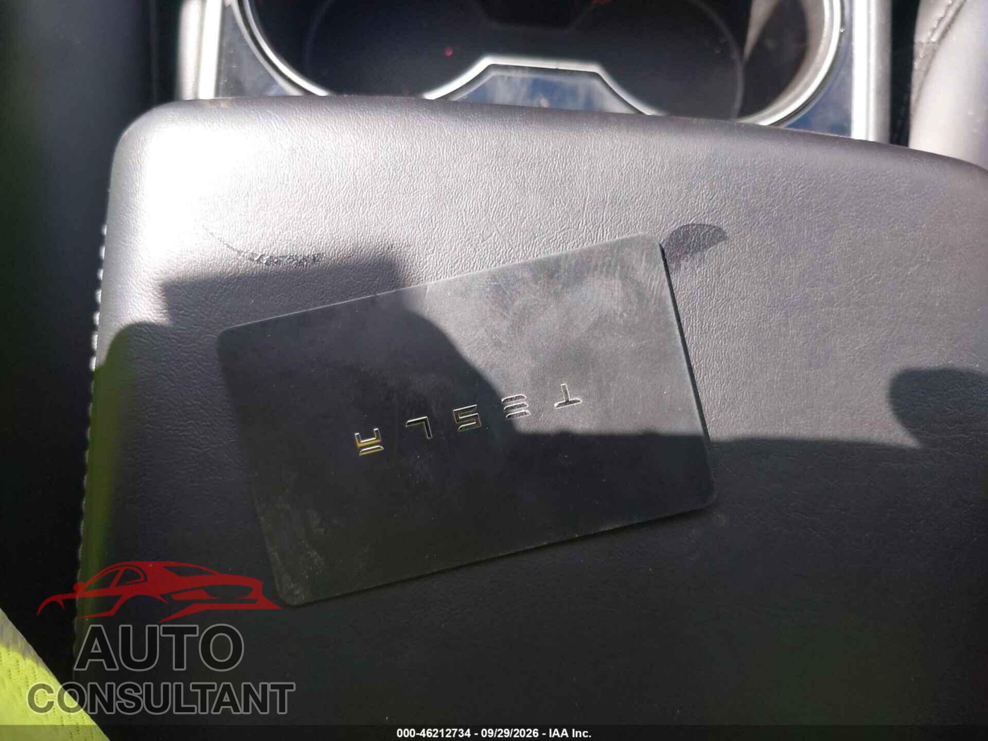 TESLA MODEL 3 2019 - 5YJ3E1EA0KF484360