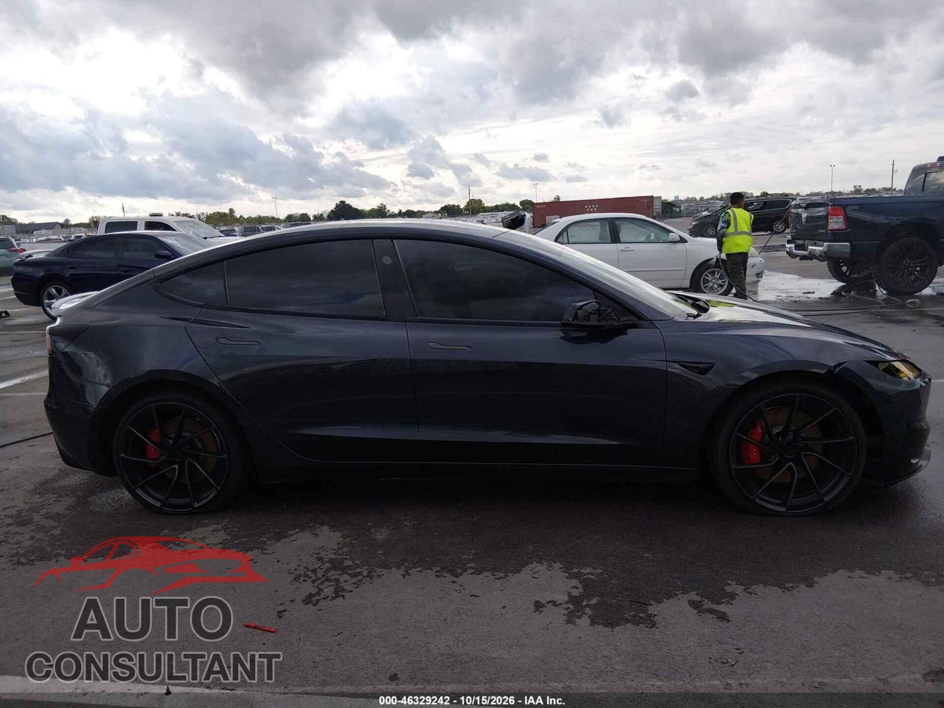 TESLA MODEL 3 2024 - 5YJ3E1ET8RF869242