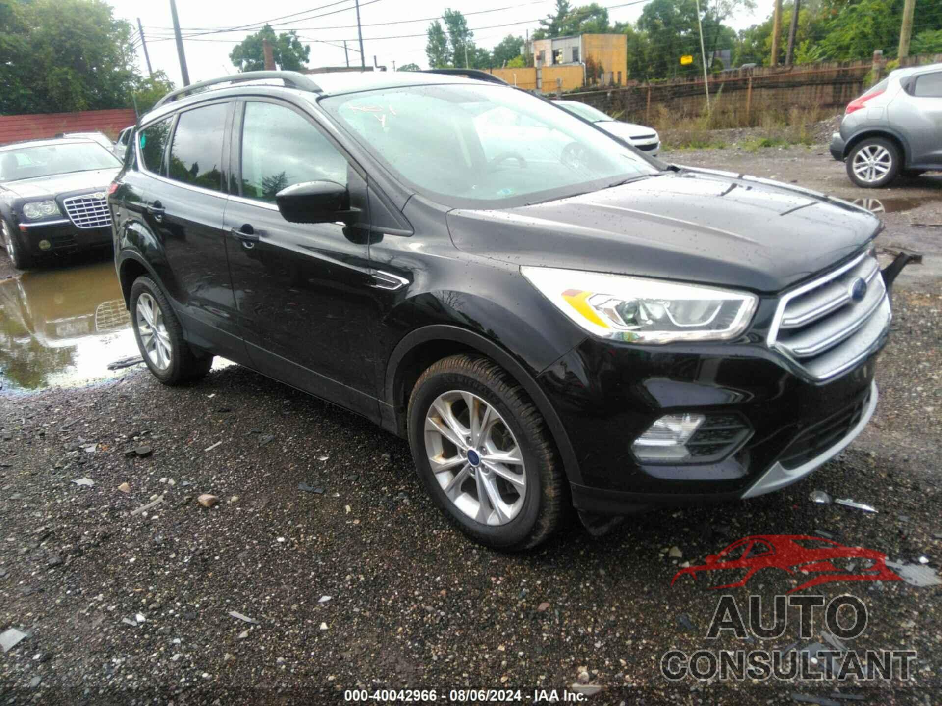 FORD ESCAPE 2017 - 1FMCU0G90HUE33808