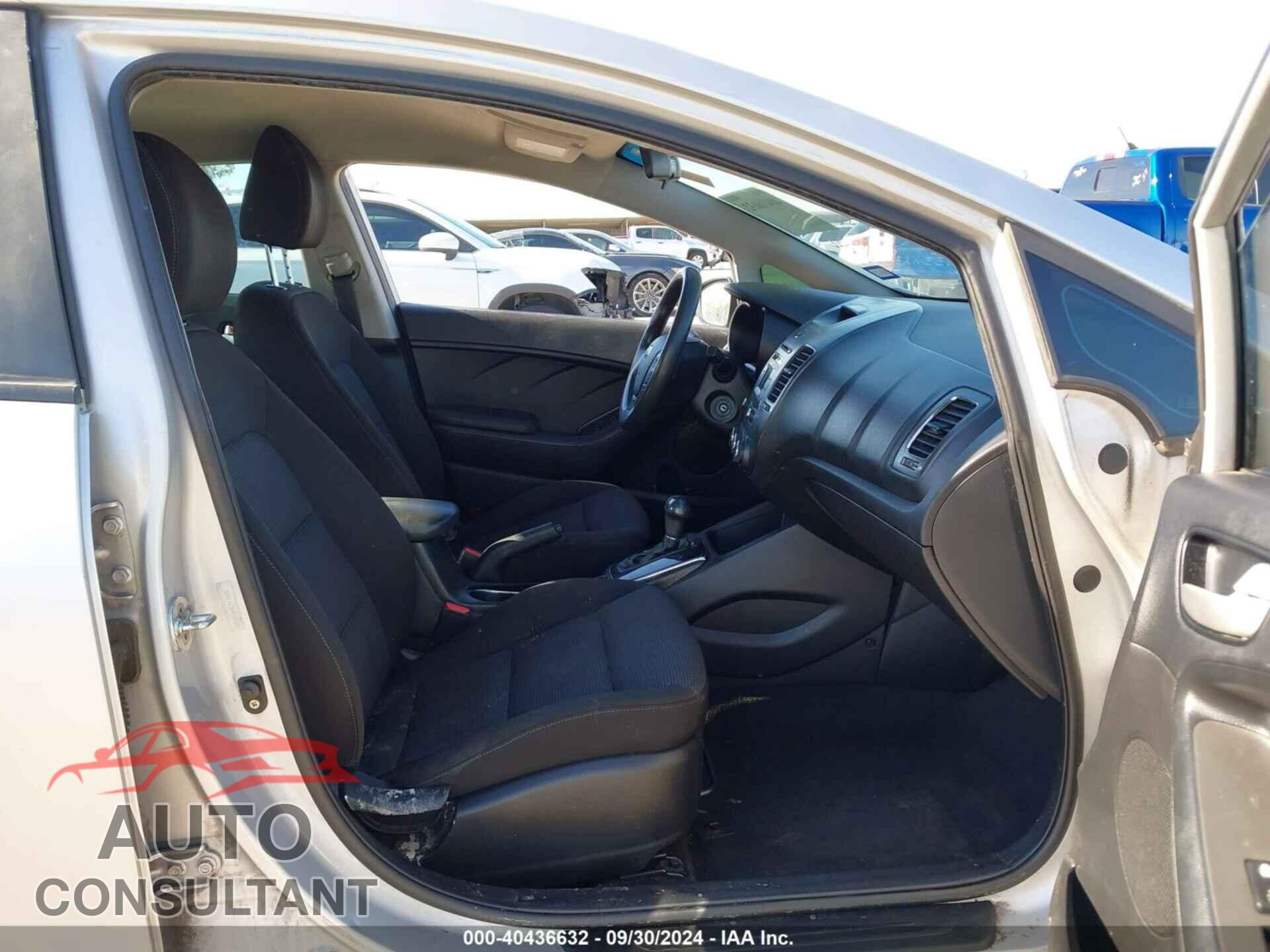 KIA FORTE 2017 - 3KPFK4A78HE084501