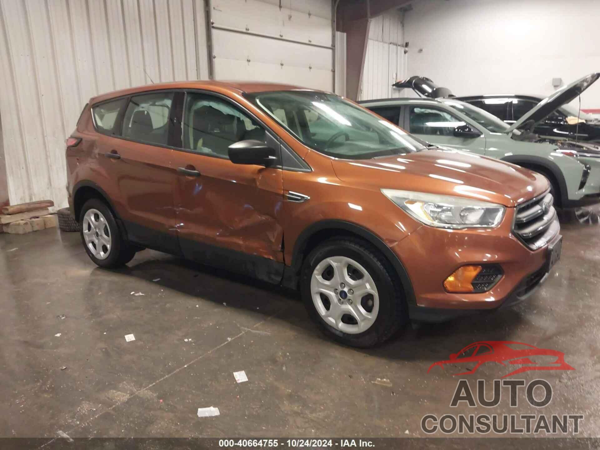 FORD ESCAPE 2017 - 1FMCU0F74HUC79183
