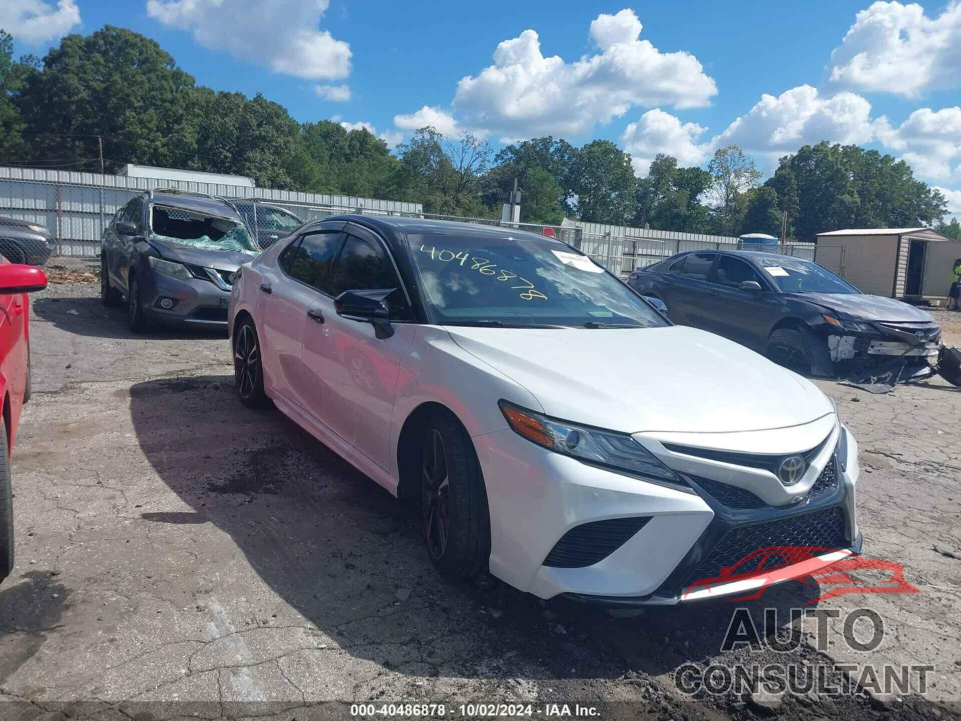 TOYOTA CAMRY 2018 - 4T1B61HK7JU022201