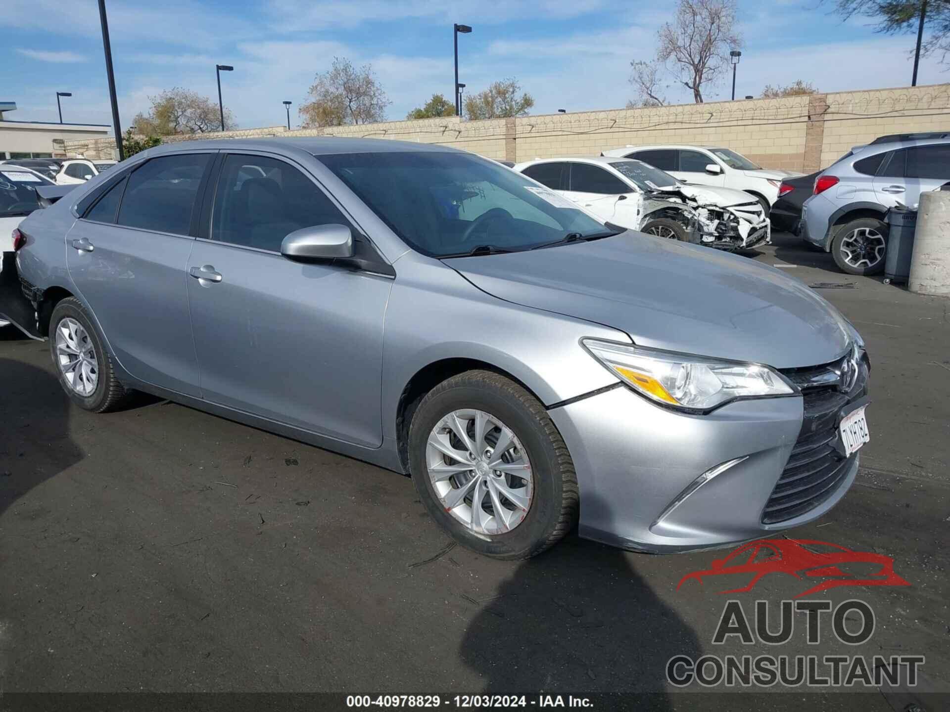TOYOTA CAMRY 2015 - 4T4BF1FK9FR503731