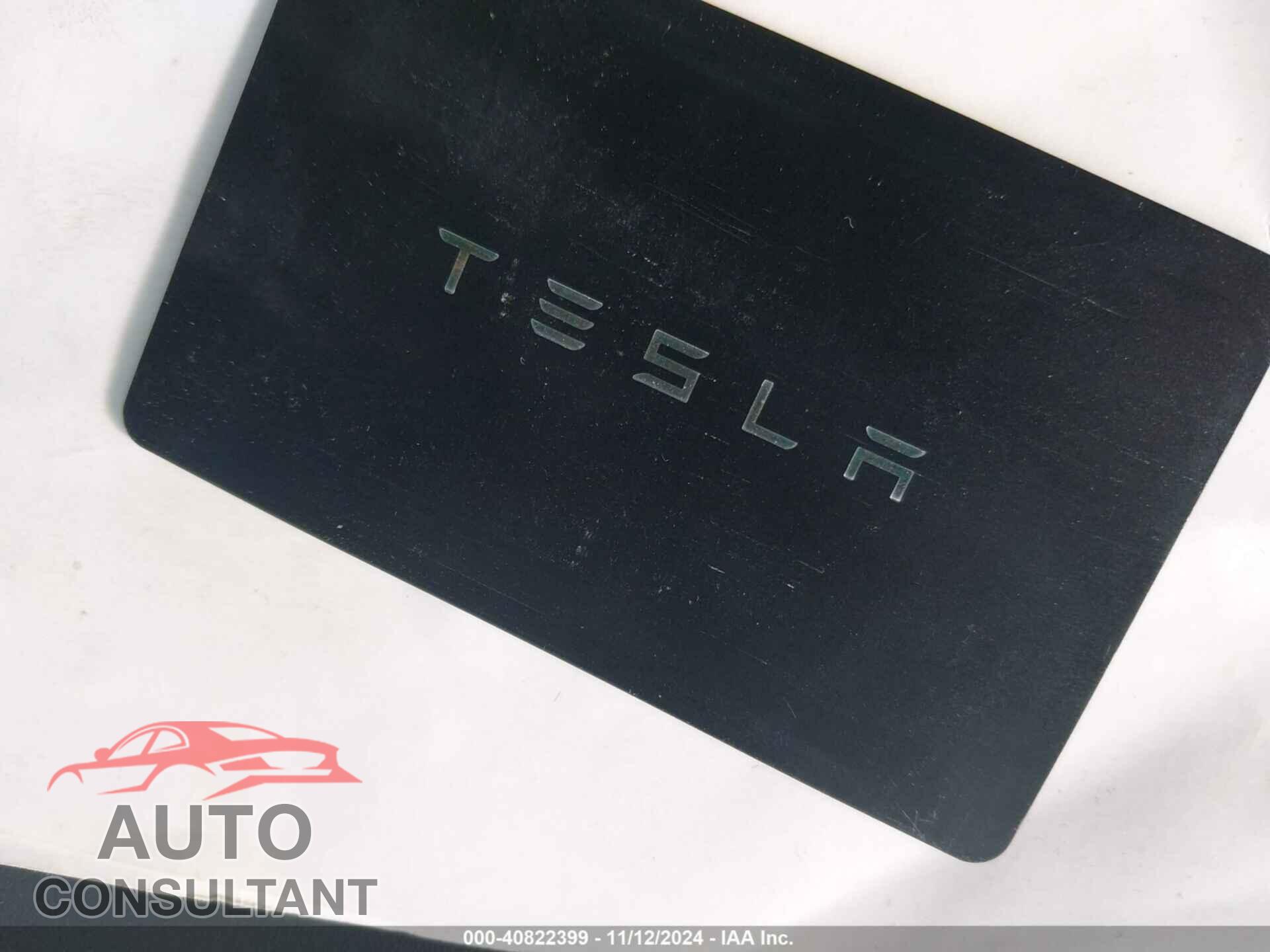 TESLA MODEL 3 2024 - 5YJ3E1EA9RF843196